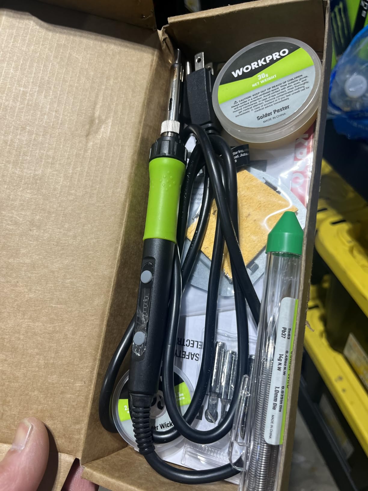 WORKPRO Soldering Iron Kit, 90W Soldering Gun with Digital Display and Iron Tips, 11-in-1 Adjustable Temperature Welding Kit for Electronic Repair, DIY Enthusiasts and Jewelry Makers (110V US Plug) customer photo 2