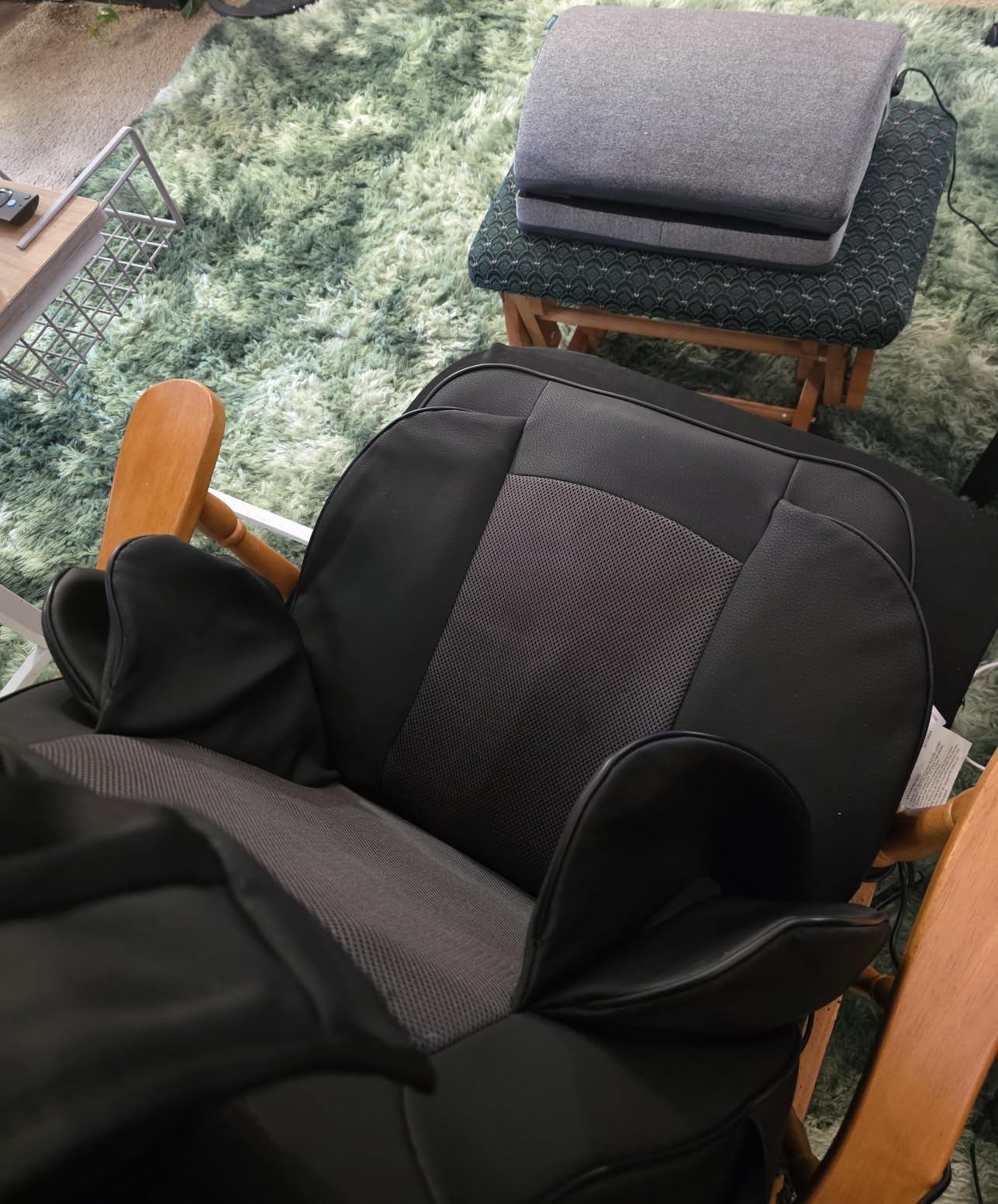 Snailax Heated Foot Rest Under Desk at Work, FSA Eligble Desk Foot Stool with Heat & Vibration Massage, Fathers Day Dad Gifts for Men, Foot Warmer Feet Heater for Office Chair, Gaming Home Use customer photo 1