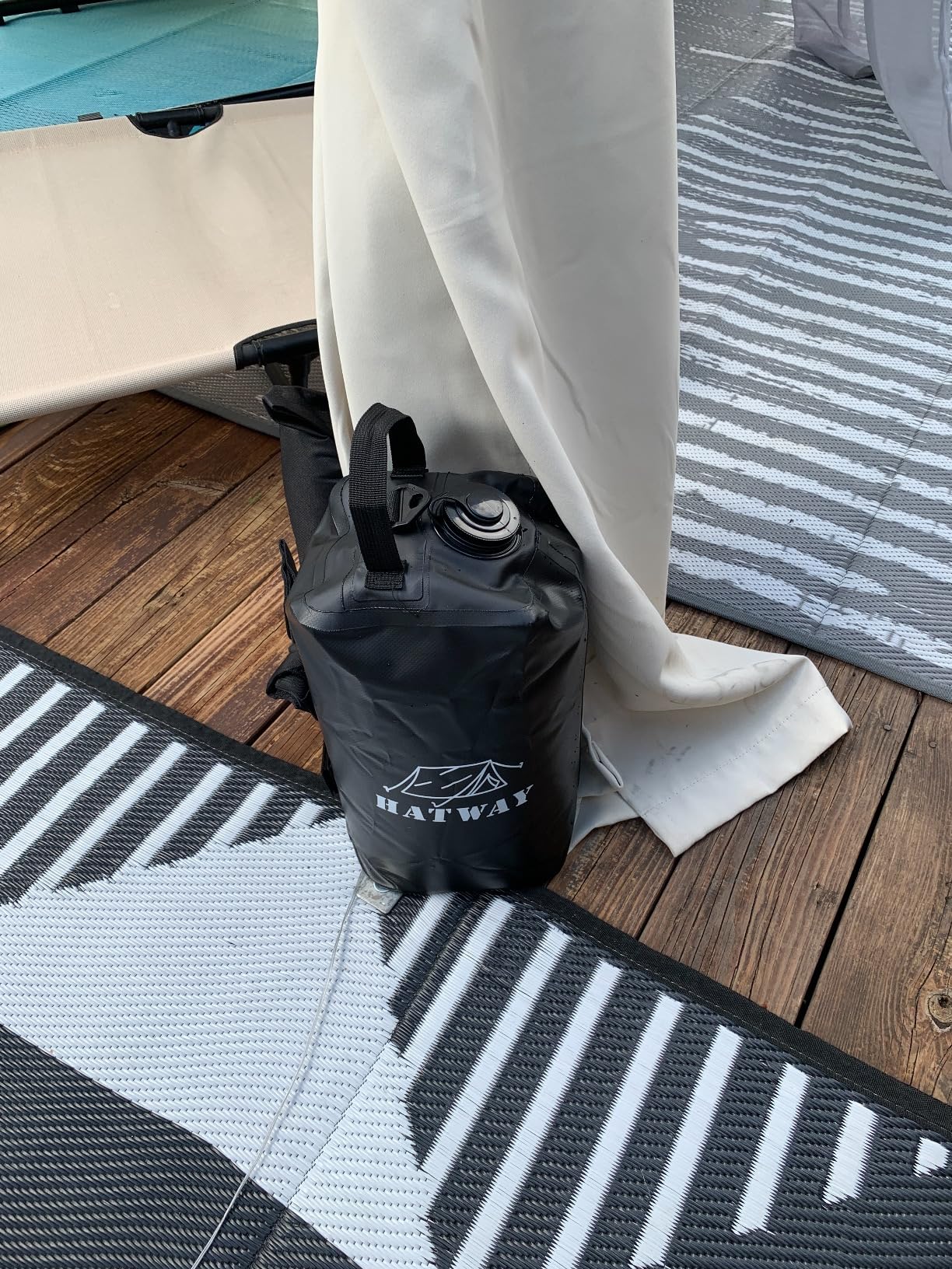 Hatway Canopy Water Weight Bag, 88 LBS Water Tent Weights Set of 4 Leg Weights for Pop Up Canopy, Gazebo, Canopies, Tent - 4 x 10L - Black customer photo 2