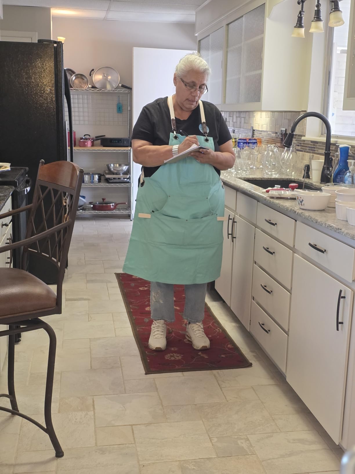 Kitchen Apron, Work Apron, Canvas, Multiple Pockets, Gardening, Painting, BBQ, Artist, Carpenter, Sizes M to XXL, Olive customer photo 1