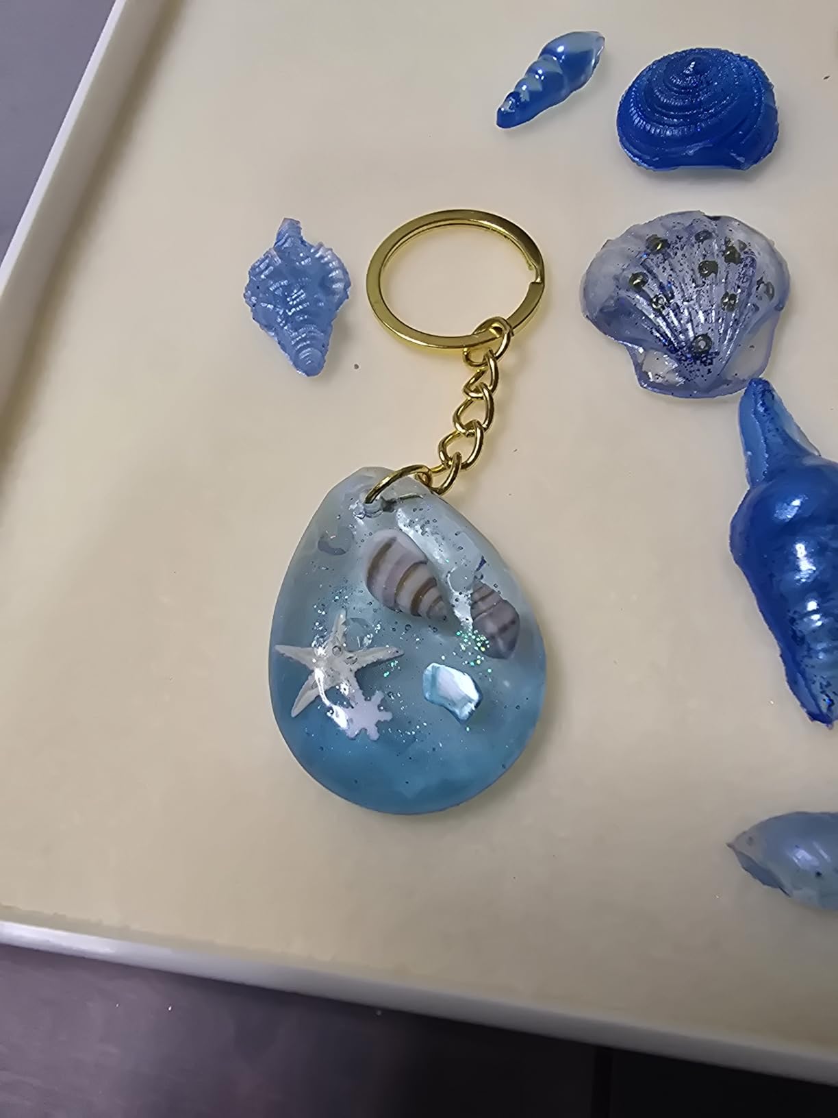 KISREL UV Resin Jewelry Making Kit, 300g Crystal Clear Resin with Light and Molds, DIY Jewelry Making Kit, Resina Starter Kits for Keychain and Earring customer photo 2