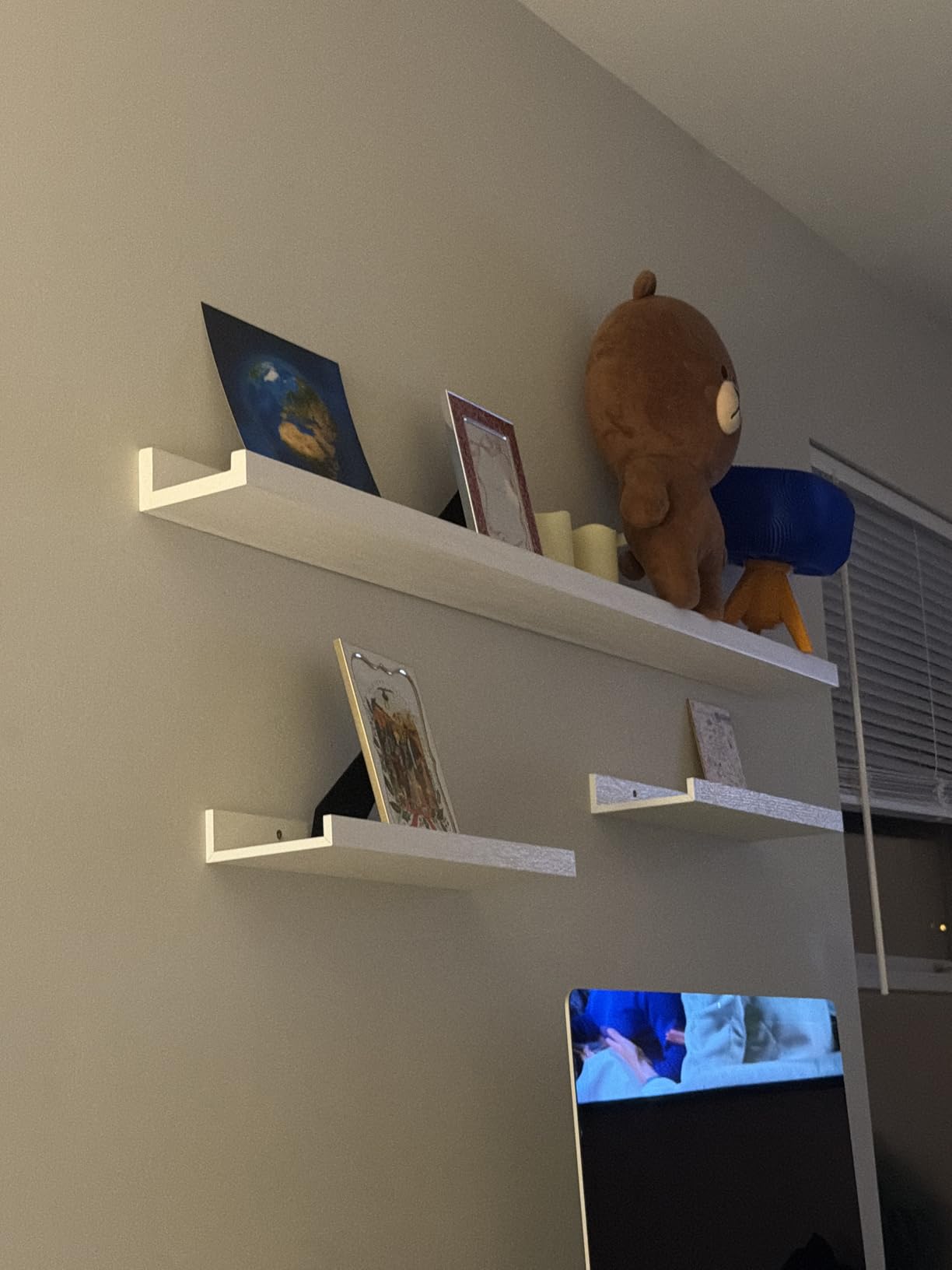 Forbena 48 Inch Floating Shelves for Wall Set of 4, Large White Picture Ledge Shelf for Living Room Photo Frames, Extra Long Wood Wall Shelves with Lip for Bedroom Hallway Office Nursery Kids Books customer photo 1