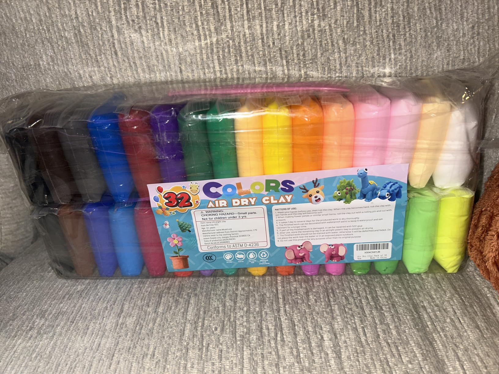 MuseLuxe Air Dry Clay - 32 Colors Modeling Clay Kit with 3 Sculpting Tools, Safe & Non-Toxic, DIY Magic Gifts Toys for Boys, Girls, Kids customer photo 1