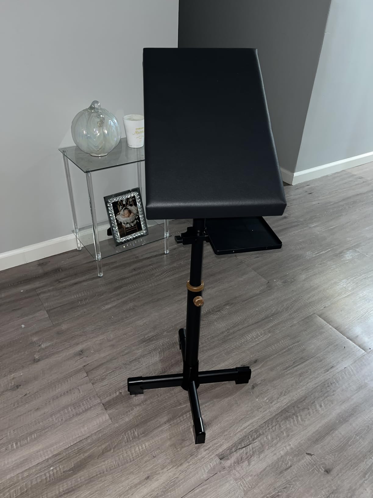Tattoo Armrest Stand With Tray - ZHOOGE Tattoo Arm Leg Rest Stand Adjustable Height Soft Pad for Tattoo Studio Tattoo Supply customer photo 1