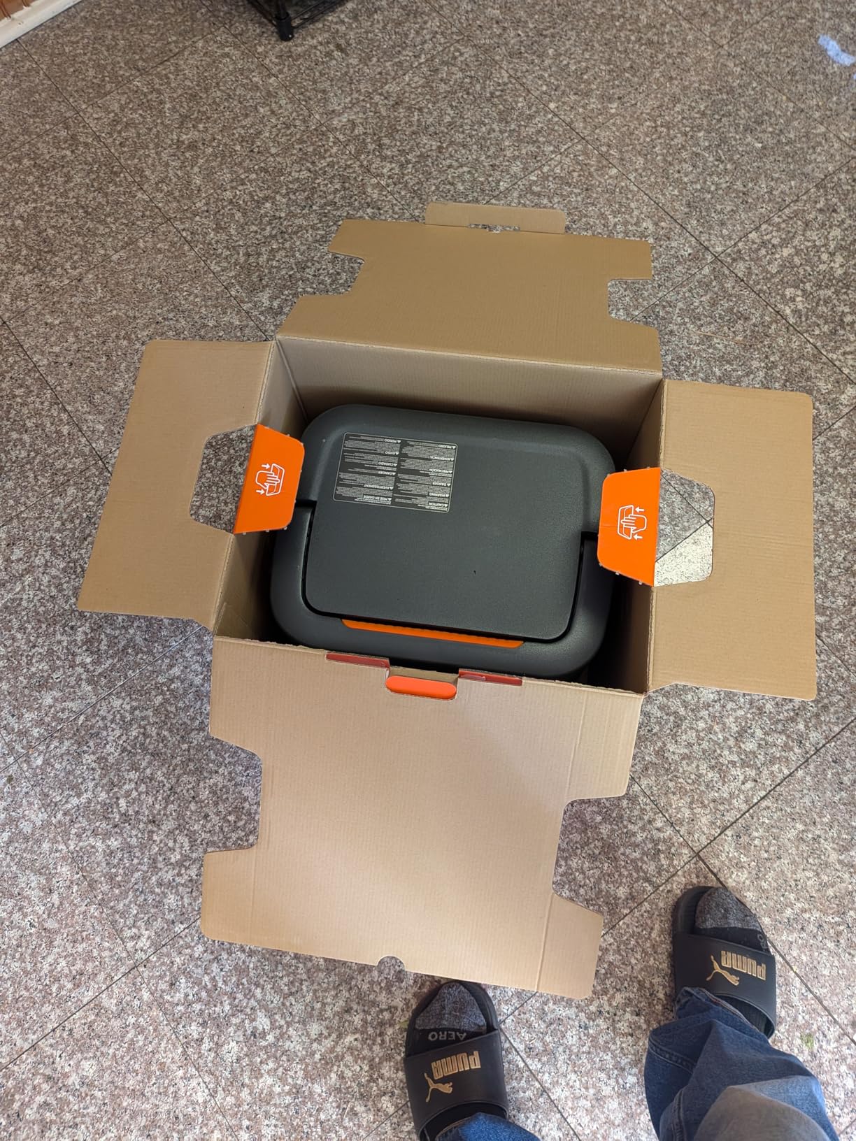 Jackery Explorer 2000 v2 Portable Power Station, 2042Wh LiFePO4 Home Backup Battery, 2200W Solar Generator, USB-C PD 100W Fast Charging customer photo 2