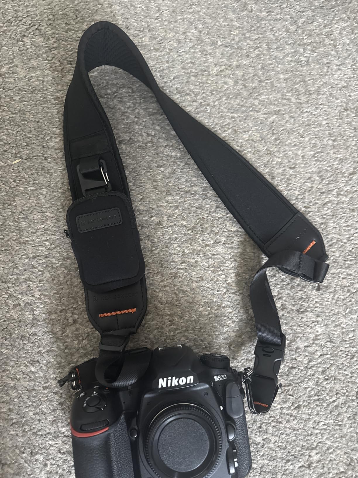 K&F CONCEPT Camera Neck Strap for Photographers, Soft Neoprene Adjustable Shoulder Belt with Zipped Pockets customer photo 1