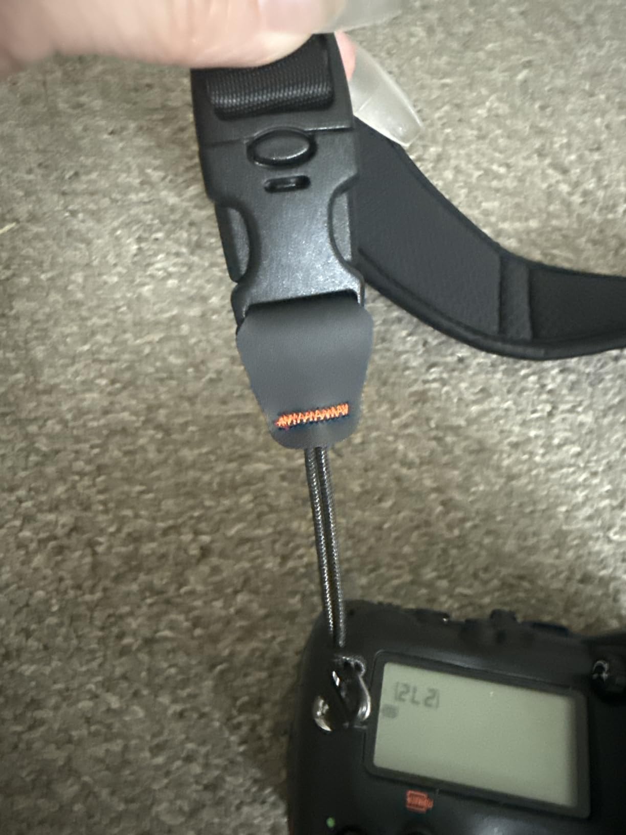 K&F CONCEPT Camera Neck Strap for Photographers, Soft Neoprene Adjustable Shoulder Belt with Zipped Pockets customer photo 2