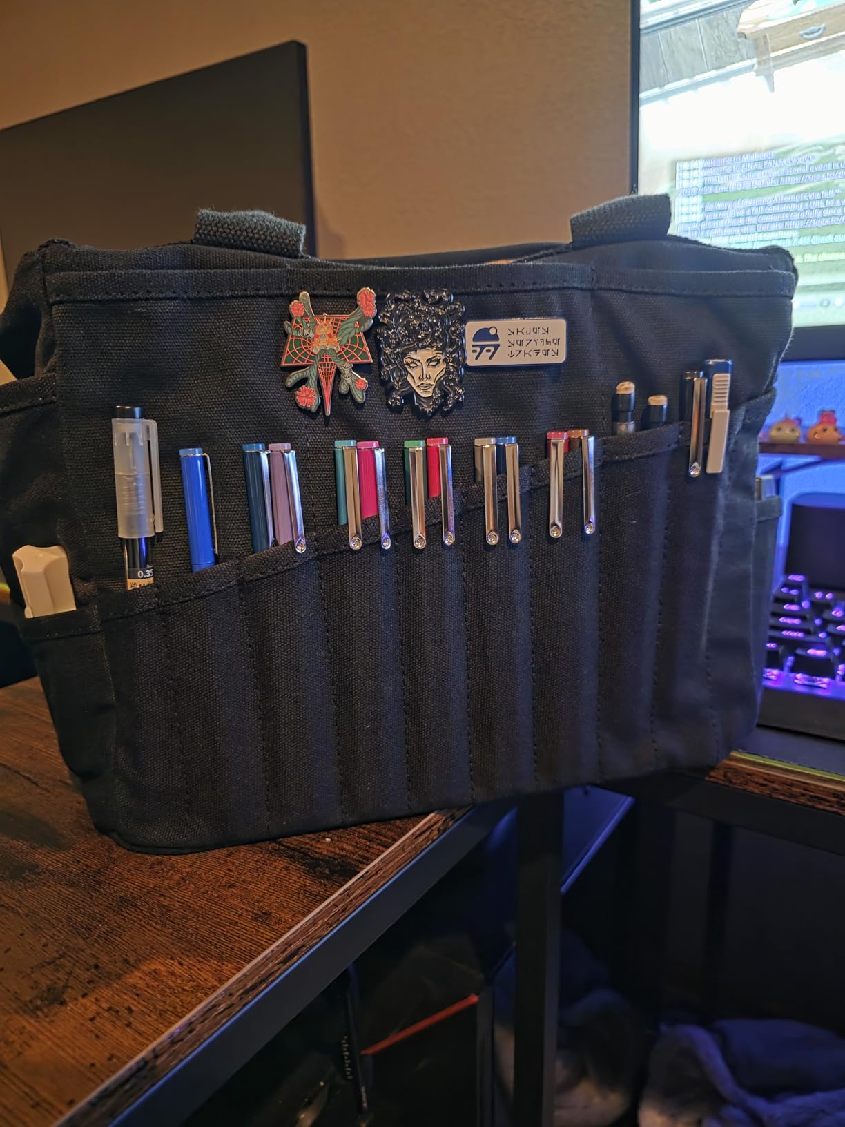 Soolla Studio Bag: Pottery Tool Bag & Art Supply Storage Organizer, Washable Craft Tote, Knitting Yarn, Crochet Projects, 30 Pockets, 25+ Colors, Canvas, Artist Gift for Students & Adults (Good Earth) customer photo 2