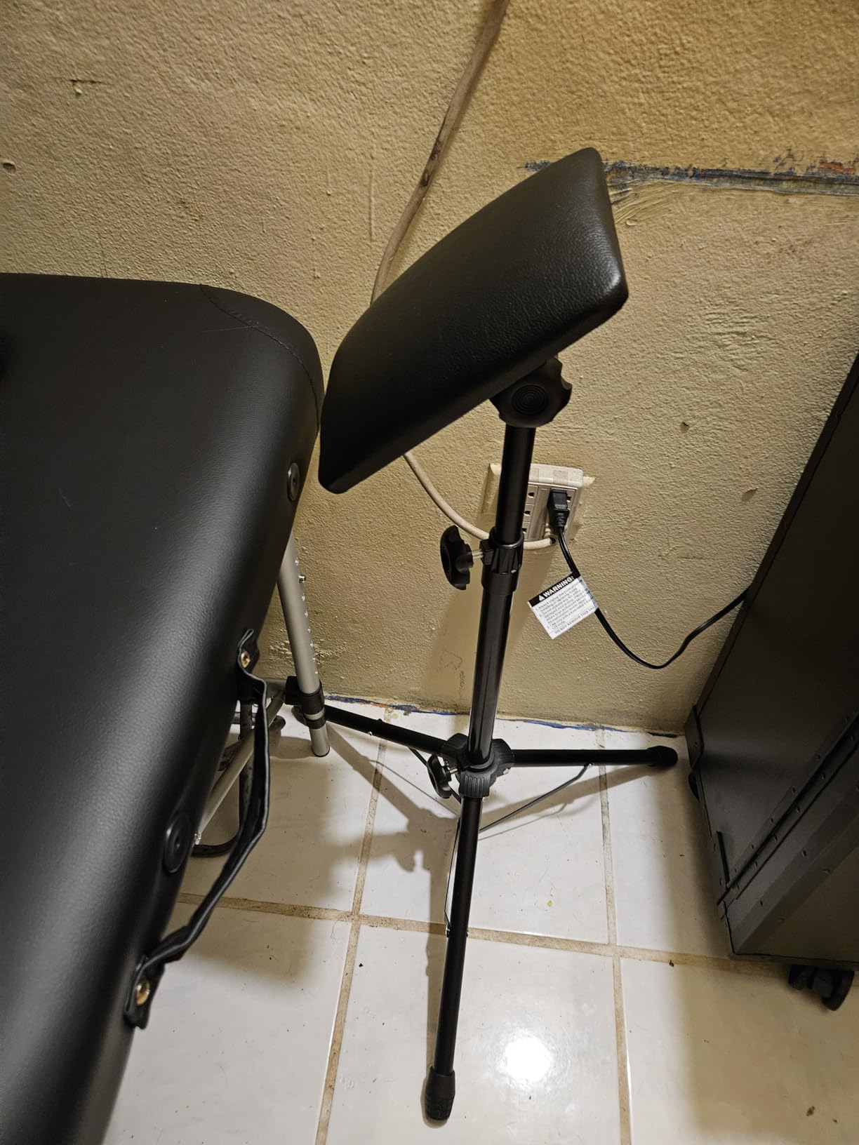 Wormhole Tattoo Arm Rest, Tattoo Chair for client, Tattoo Armrest Stand Tripod, 180° Rotation Adjustable Height and Tilt, Thicken Soft Sponge Pad 8.66*6.69*1.46in, Foldable Arm Rest for Tattoo Studio customer photo 2