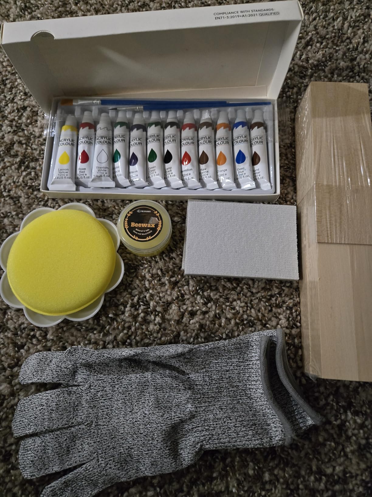Wood Carving Kit, 46Pcs Wood Carving Tools with 6pcs Whittling Knives & 5pcs Detail Knives &12 Color Paint Set & Beewax, Whittling Kit for Beginners and Enthusiasts customer photo 2