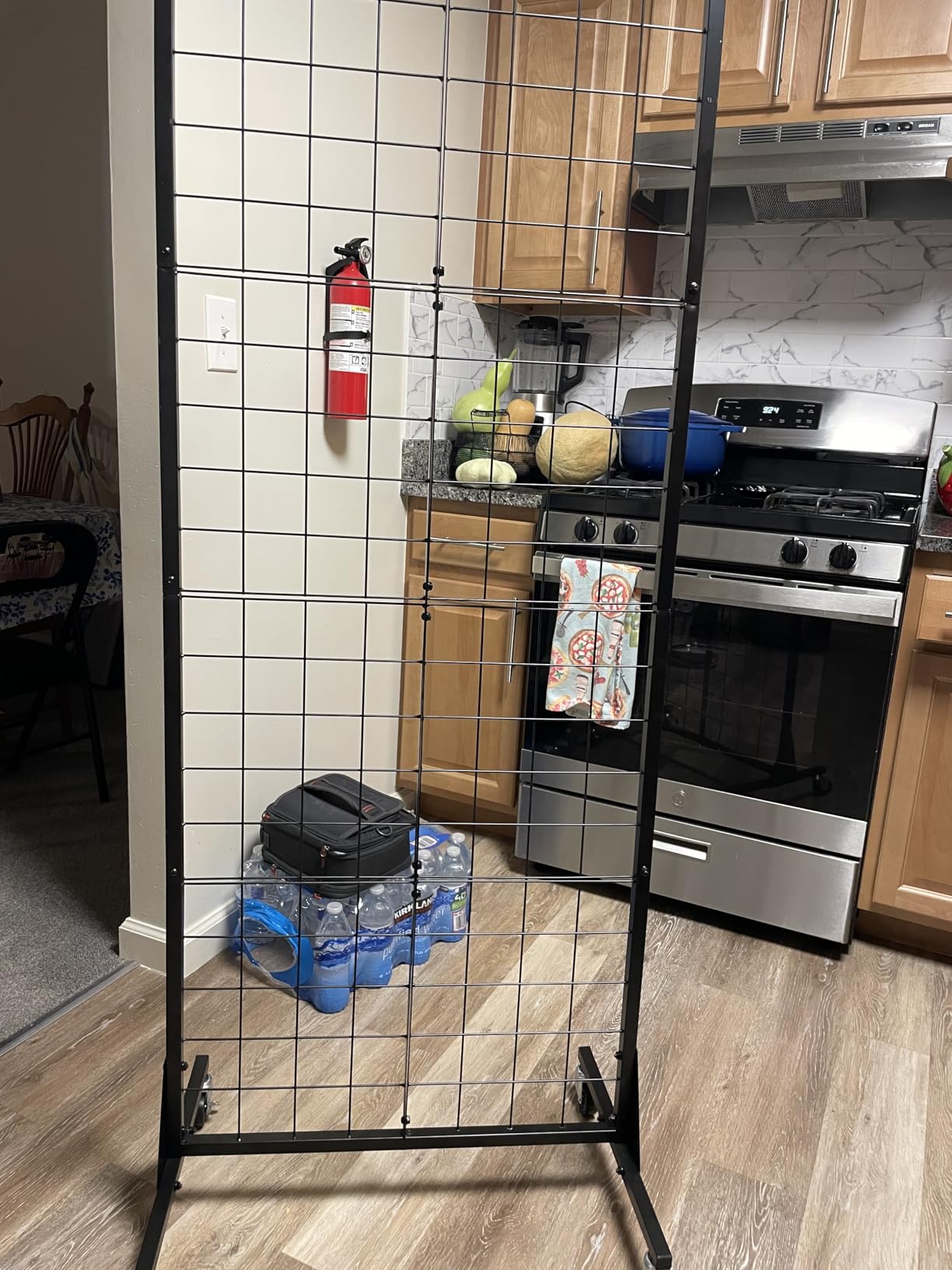 3-Pack 2' x 5.5' Grid Wall Panels Standing Wire Grid, Display Rack with T-Base Wheels Freestanding Gridwall Panel Tower for Shop, for Art Fairs Black customer photo 2