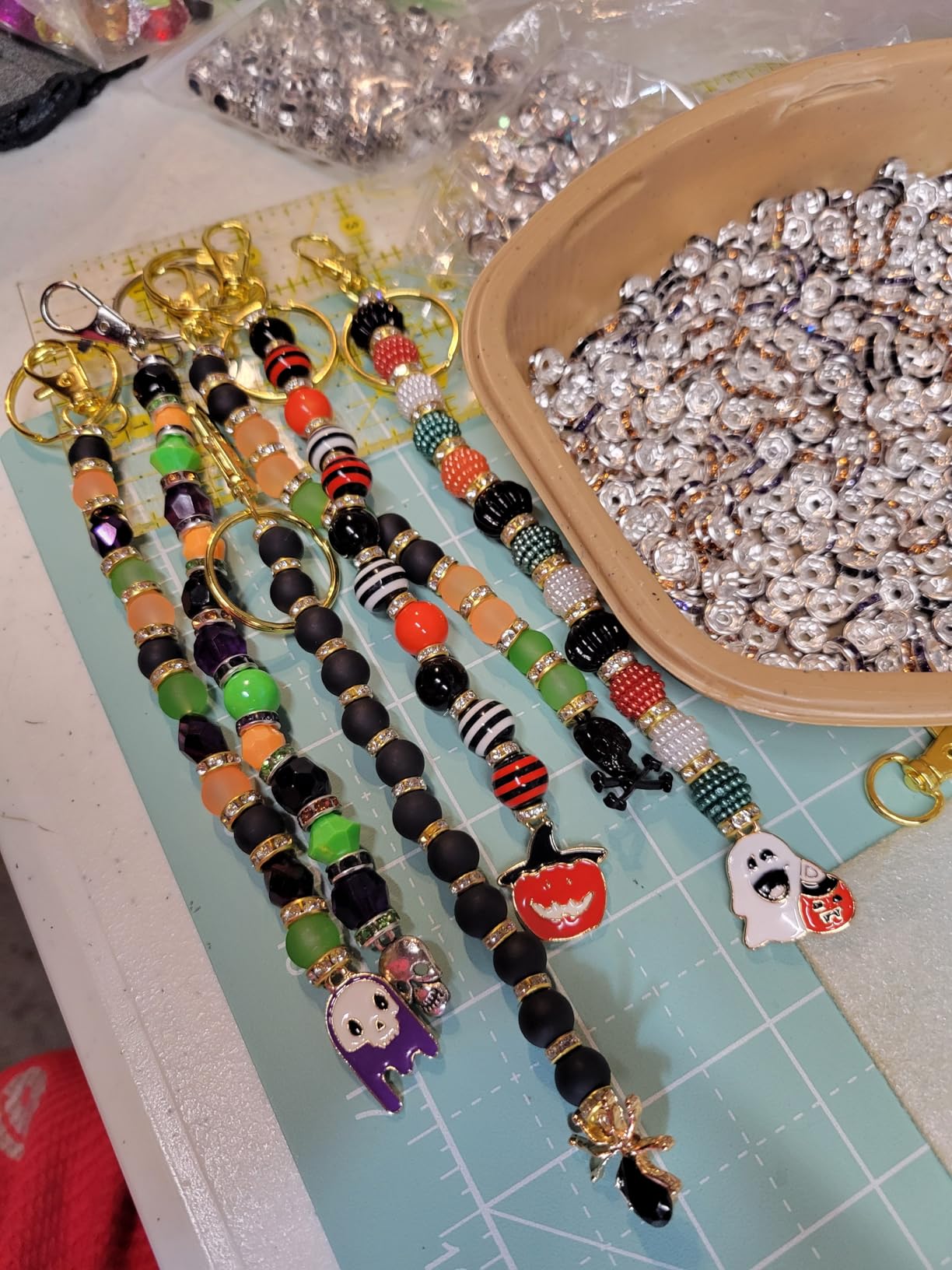 Bonison 50 PCS Keychain Making Kit with Lobster Claw Clasps & Key Rings - Keychain Clip with Key Ring Craft Supplies for DIY Keychains, Jewelry & Lanyard Projects customer photo 2