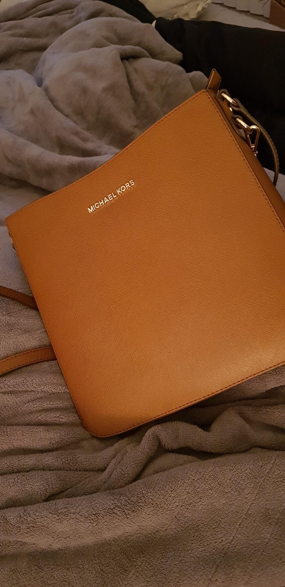 Michael Kors Jet Set Messenger Bag customer photo 2