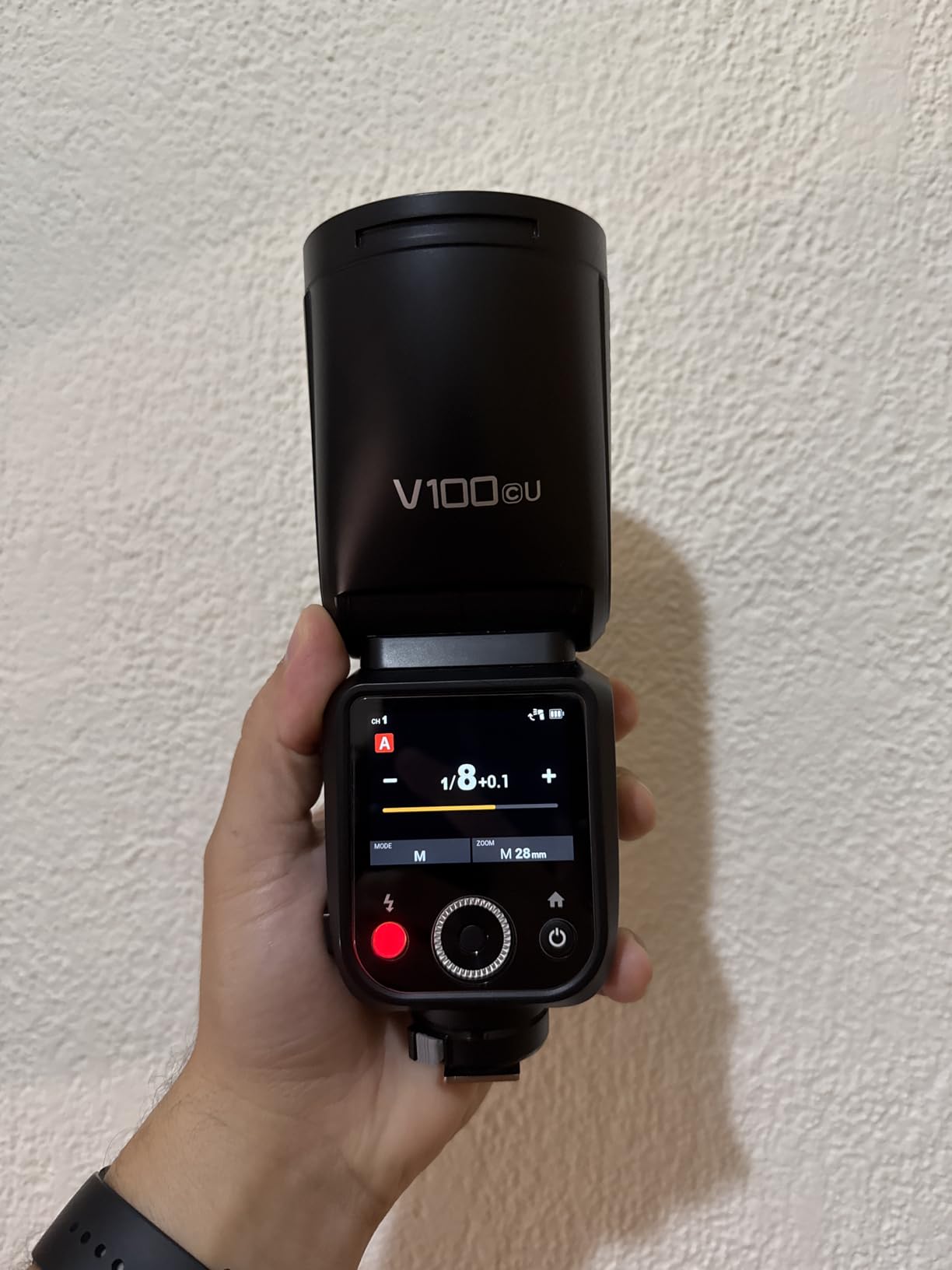 V100C USA Flash V100-C U 100w Round Head Touch Screen Flash for Canon,2.4G Wireless with External Flashes and Global Shutter Flashes Sync 1/80000s,Built-in Li-ion Battery(USA Version) Black customer photo 2