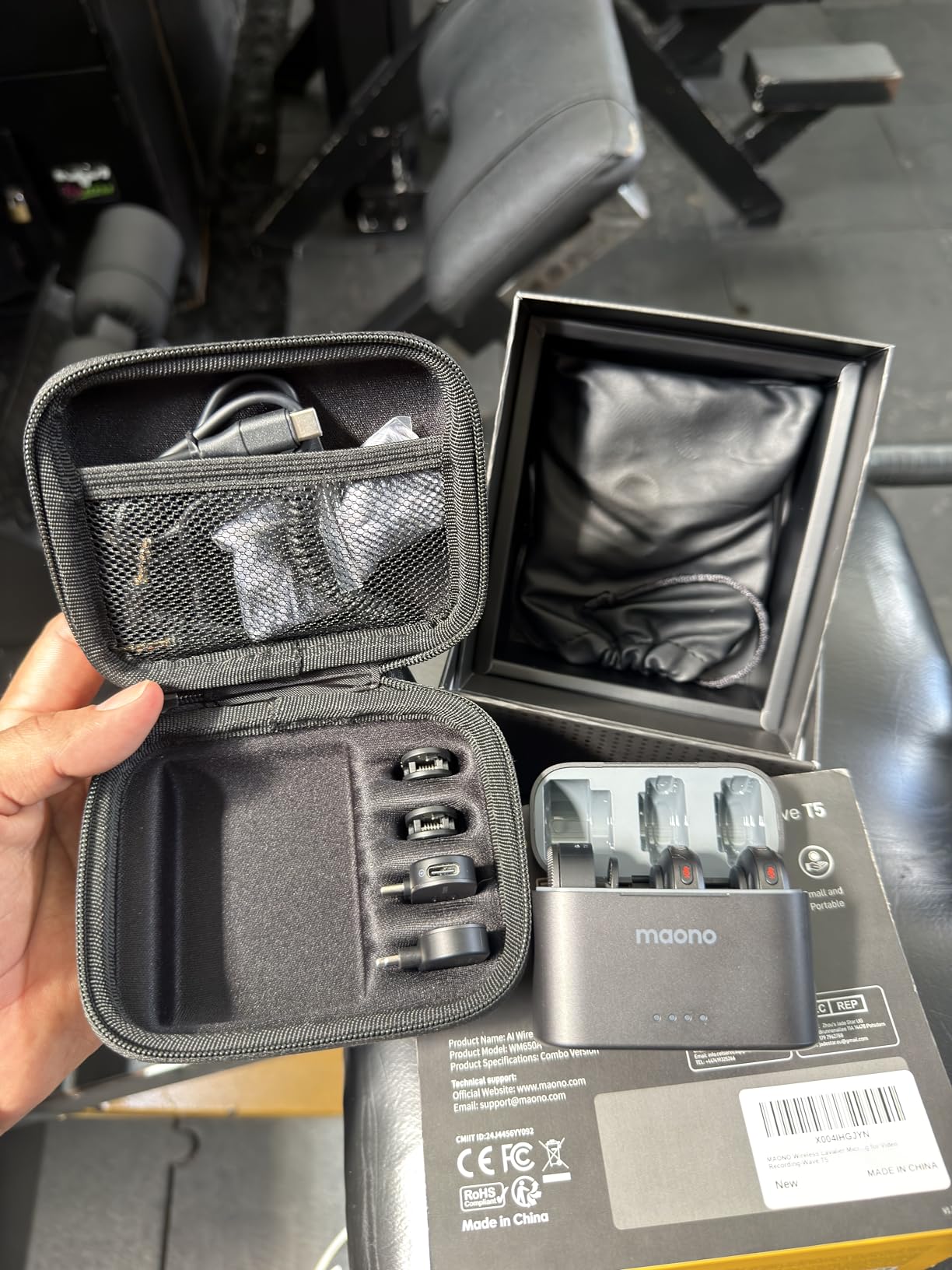 MAONO Wave T5 Mini Magnetic Wireless Lavalier Microphone for Content Creators Video Recording - AI Noise Cancellation, 48kHz/24bit, 4 Voice Filters, 40H, 1000ft Range for iPhone/Android/Camera/PC customer photo 1