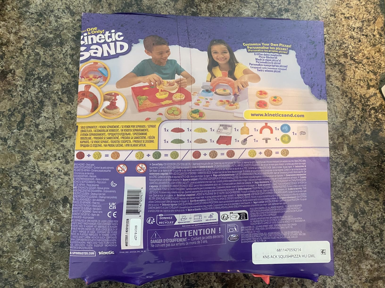 Kinetic Sand SquishPizza Rising Pizza Oven Playset with 1lb Play Sand & 5 Tools, Play Food Arts & Crafts Kids Toys for Girls & Boys Ages 5 and up customer photo 2