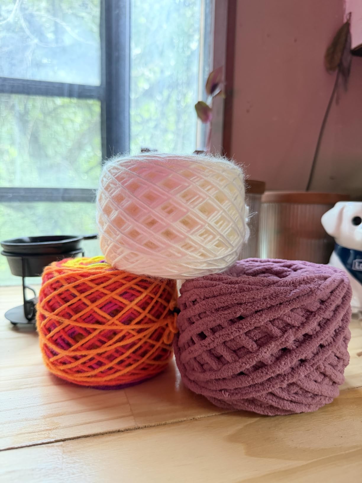 Yarn Swift, Yarn Umbrella Swift for Crocheting, Holder for Skeins Flexible Lightweight Foldable Design, Height & Diameter Adjustable to Suit Space, Ideal Helper for Yarn Knitting Enthusiasts customer photo 1