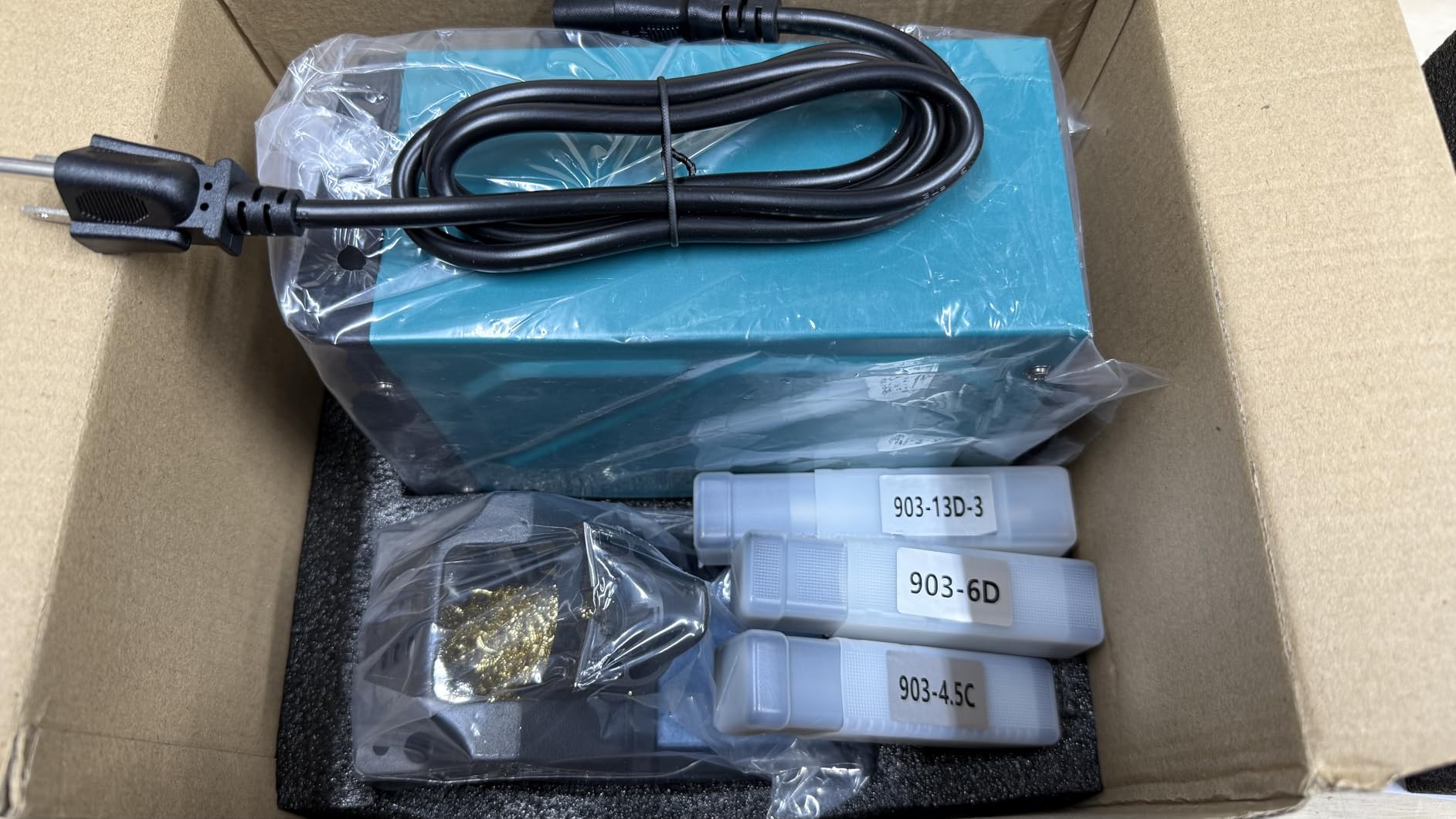 YIHUA 939D+ IV 300W Heavy Duty Soldering Iron Station for Stained Glass, Temp Adjustable Solder Station with Detachable Solder Iron, 3 Soldering Tips, 3 Pre-set Channels, Sleep Mode, ESD-Safe customer photo 2