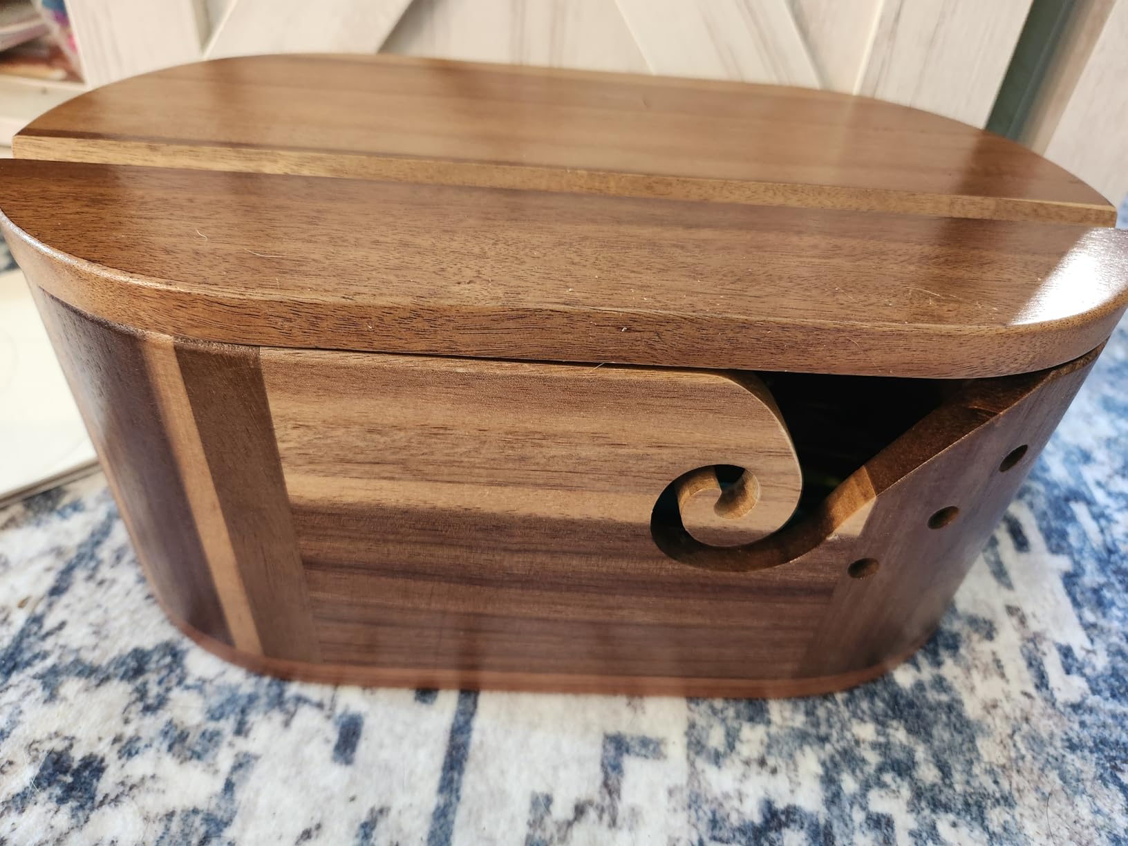 Oval Yarn Bowl, Crochet Yarn Holder with 9pcs Knitting Hooks, Large Yarn Bowl Acacia Wooden 11.3x5.9x4.7inch with Lid customer photo 1