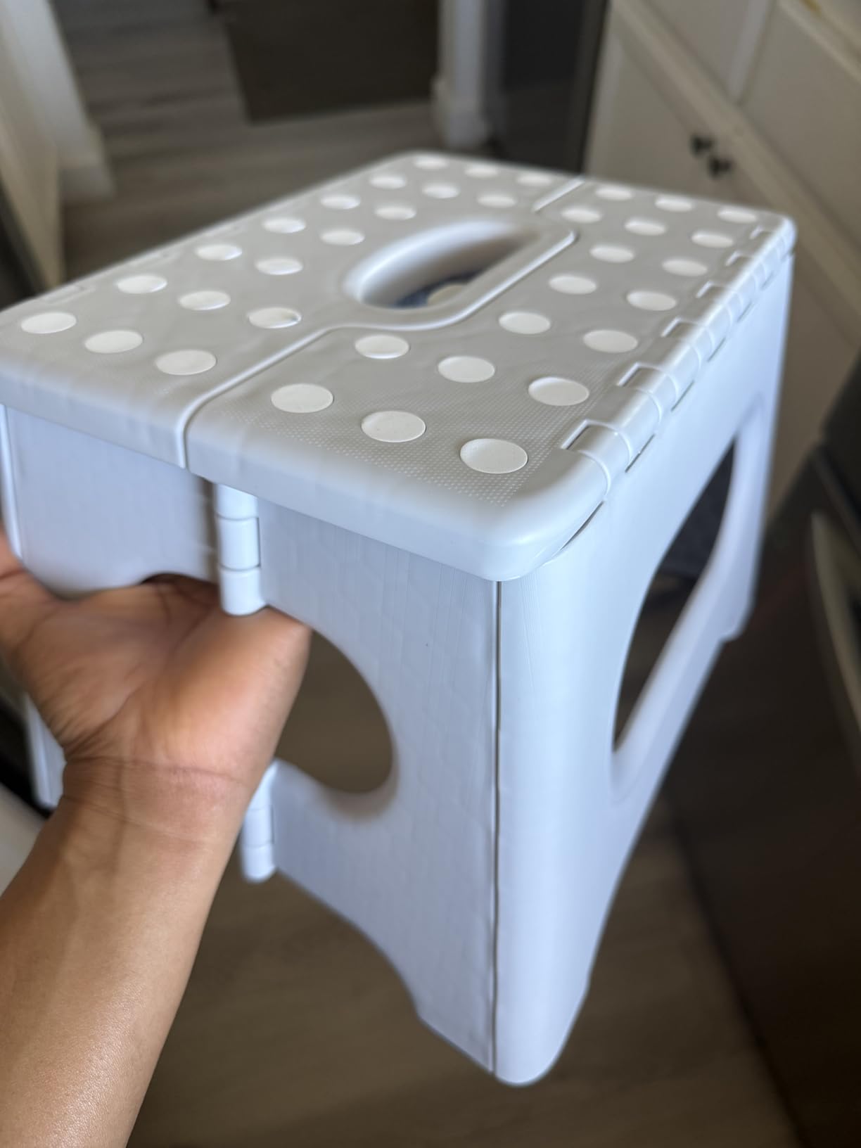 HBTower Folding Step Stool 9 Inch - Holds 600 lb, Non-Slip Surface & Carry Handle - Sturdy Step Stool for Kids, Toddlers & Adults - Compact Foldable Foot Stool for Kitchen, Bathroom, Bedroom, Outdoor customer photo 2
