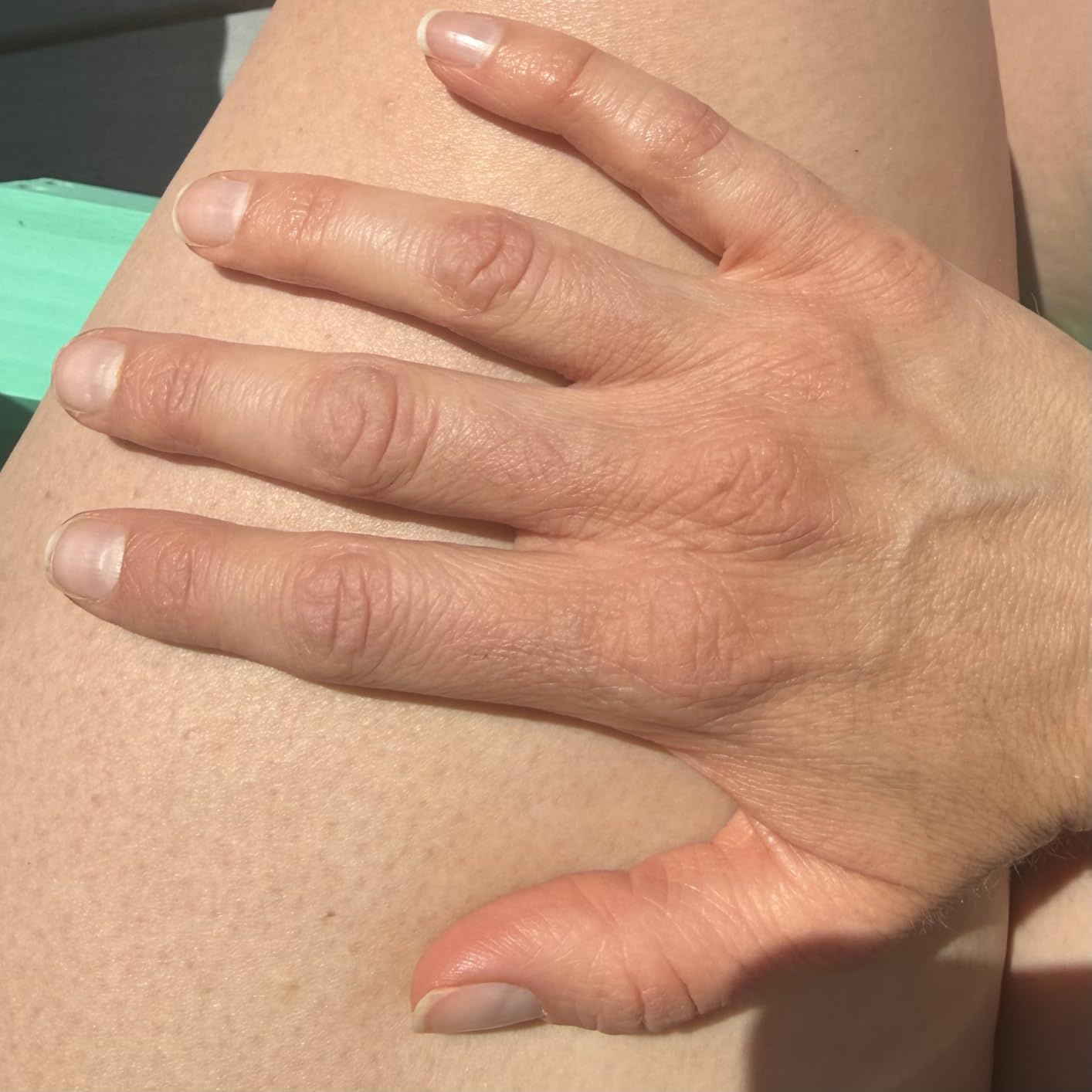Farmhands Natural & Non-Greasy Hand Cream for Dry, Cracked Hands - No Added Fragrance, Fast-Absorbing with Clean & Organic Ingredients - 2oz Tin customer photo 1