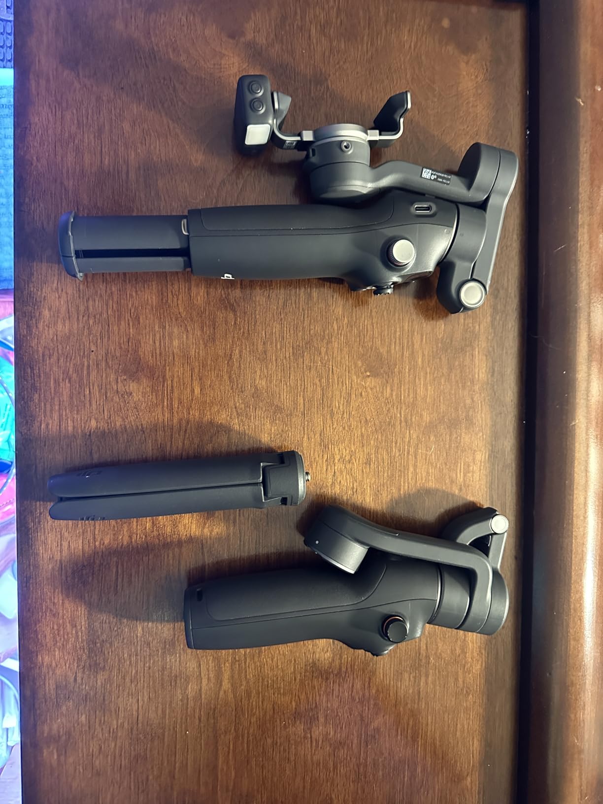 DJI Osmo Mobile 8 Advanced Tracking Combo Gimbal Stabilizer for Phone, AI Native Tracking with Audio & Lighting, 360° Pan Rotation, Built-in Extension Rod & Tripod, 10h Battery, Extension Rod customer photo 2