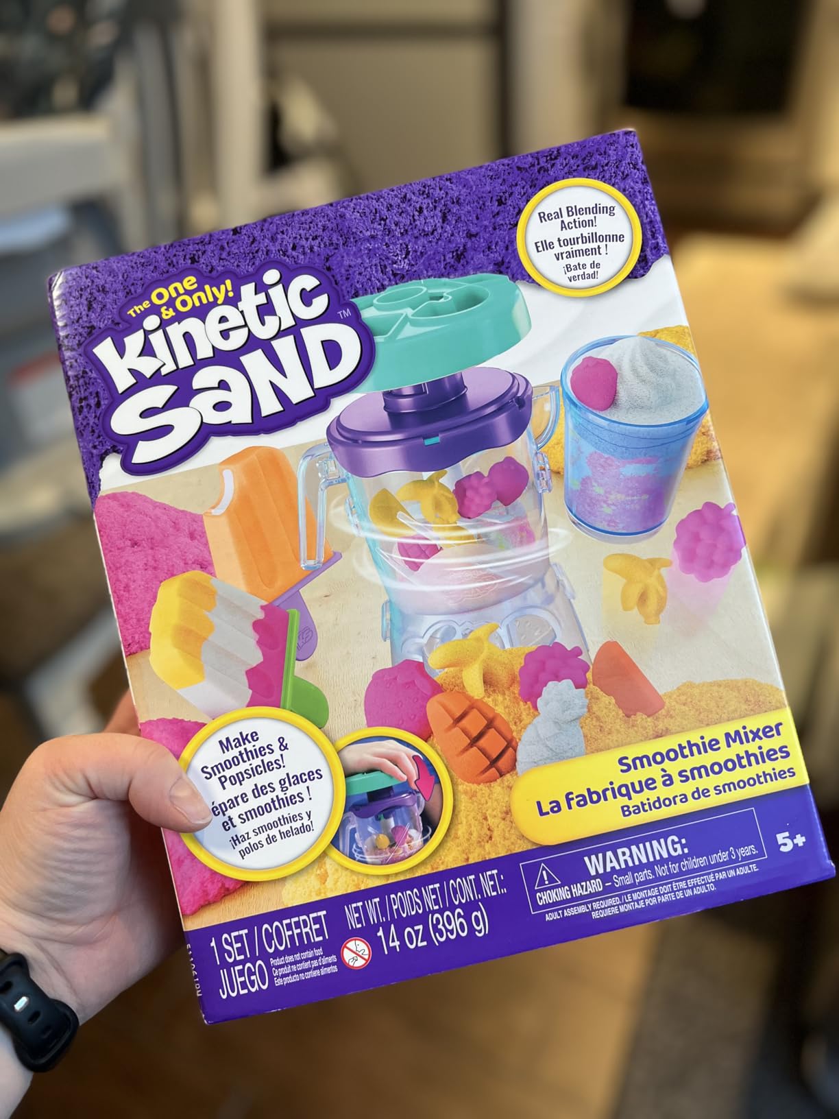 Kinetic Sand, Smoothie Mixer Playset with 14 oz Play Sand, Tools & Popsicle Mold, Play Food Toy, Arts and Crafts Kids Toys for Girls & Boys Ages 5 and up customer photo 1