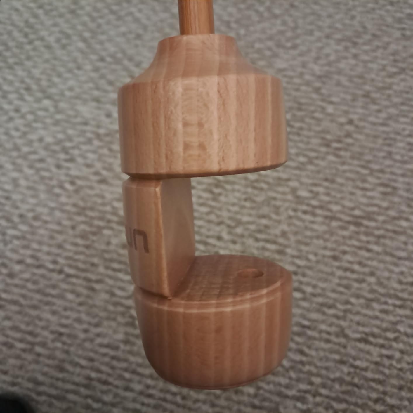 SPEENSUN Wooden Yarn Swift, 4-Step Easy Setup Yarn Umbrella Perfect Match with Yarn Winder, Durable Wood Construction, Foldable Design, Best Christmas Gifts for Knitters & Crocheters customer photo 1
