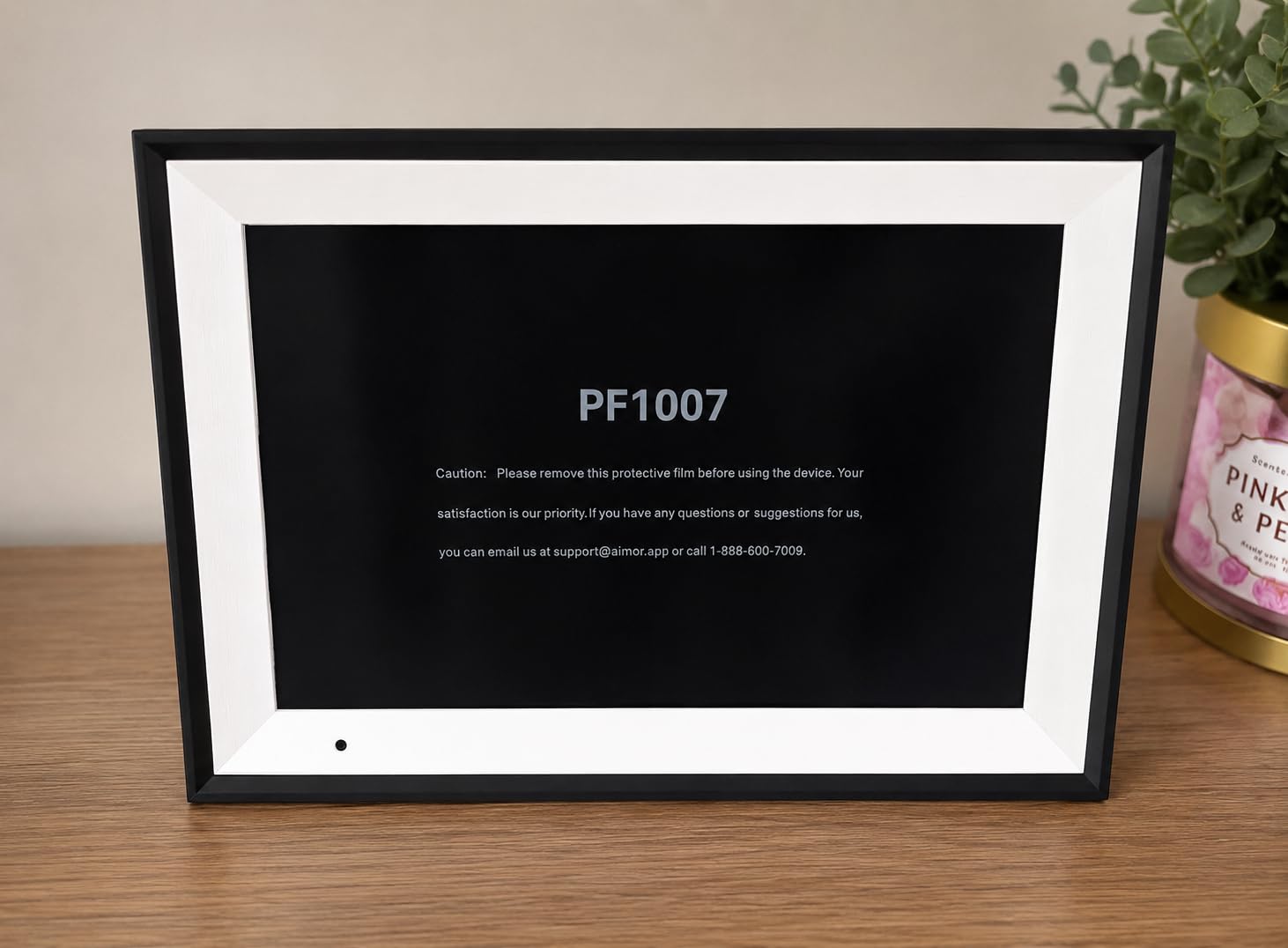 Digital Picture Frame, 10.1 Inch Picture Frame with 1280*800 HD IPS Touch Screen, Smart Digital Photo Frame Built-in 32GB Memory, Auto-Rotate Easy Setup to Share Photos or Videos via AiMOR APP (Black) customer photo 1