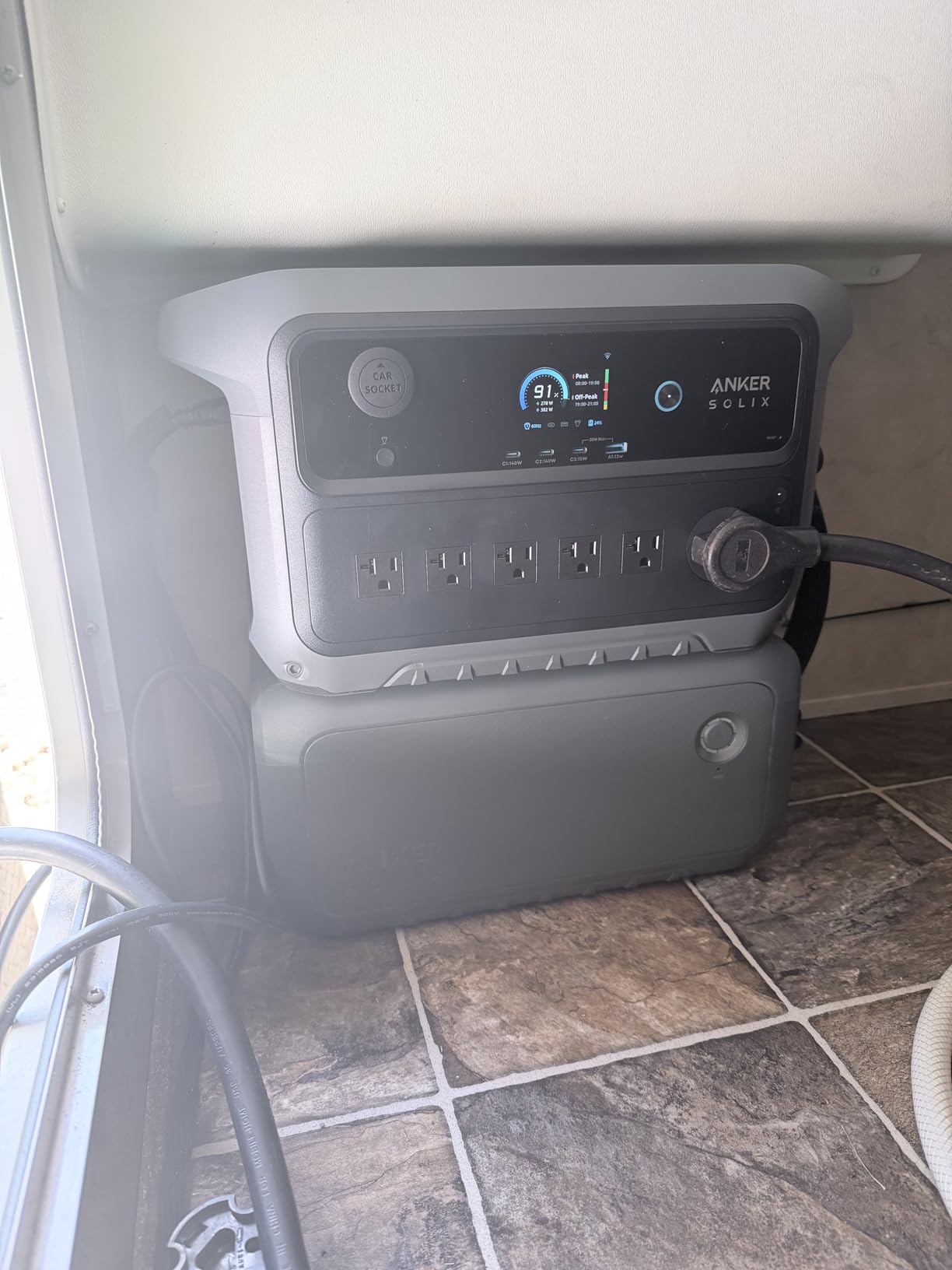 Anker SOLIX C2000 Gen 2 Portable Power Station, 2,400W (Peak 4,000W) Solar Generator, Full Charge in 58 Min, 2048wh LiFePO4 Battery customer photo 1