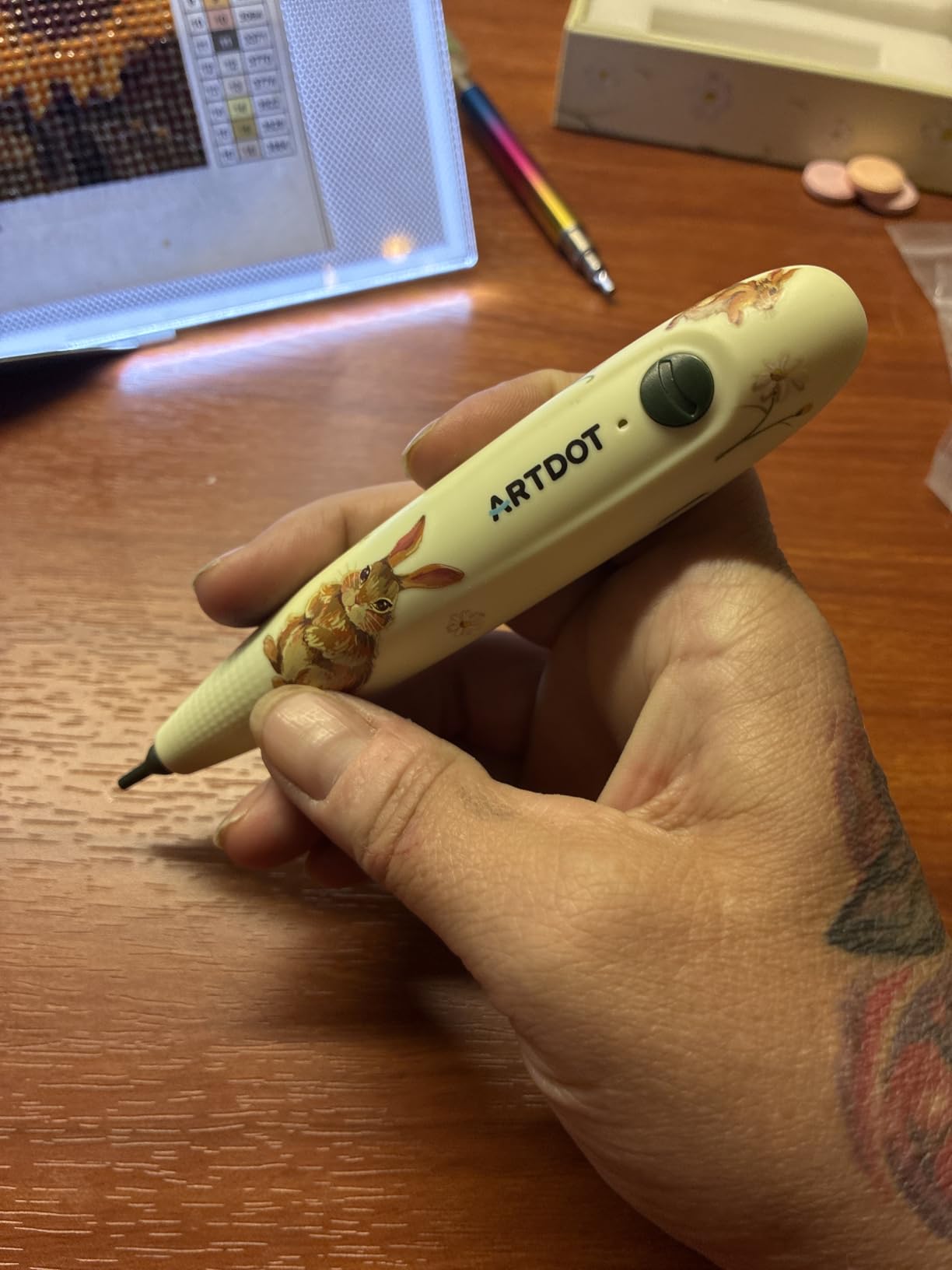 ARTDOT Wireless Vacuum Pen for Diamond Art Kit for Adults, Long-Lasting Electric Pen for Diamond Painting Accessories and Tools customer photo 2