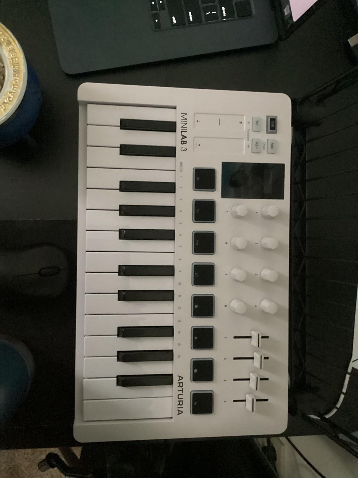 Arturia MiniLab 3 Champagne - 25 Key USB MIDI Keyboard Controller With 8 Multi-Color Drum Pads, 8 Knobs and Music Production Software Included customer photo 1