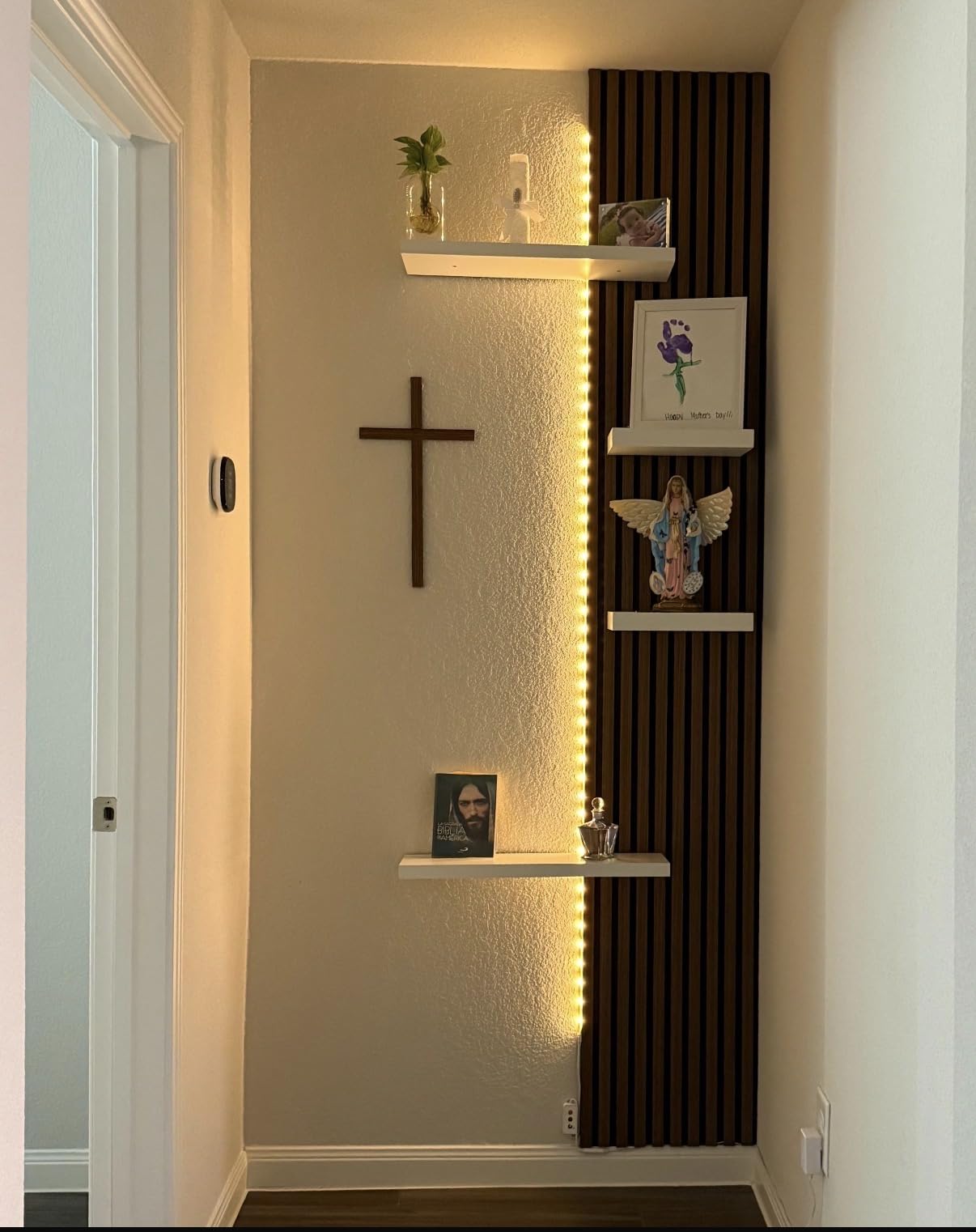 TONOR Wood Slatwall Panels, 4 Pack 47.2
