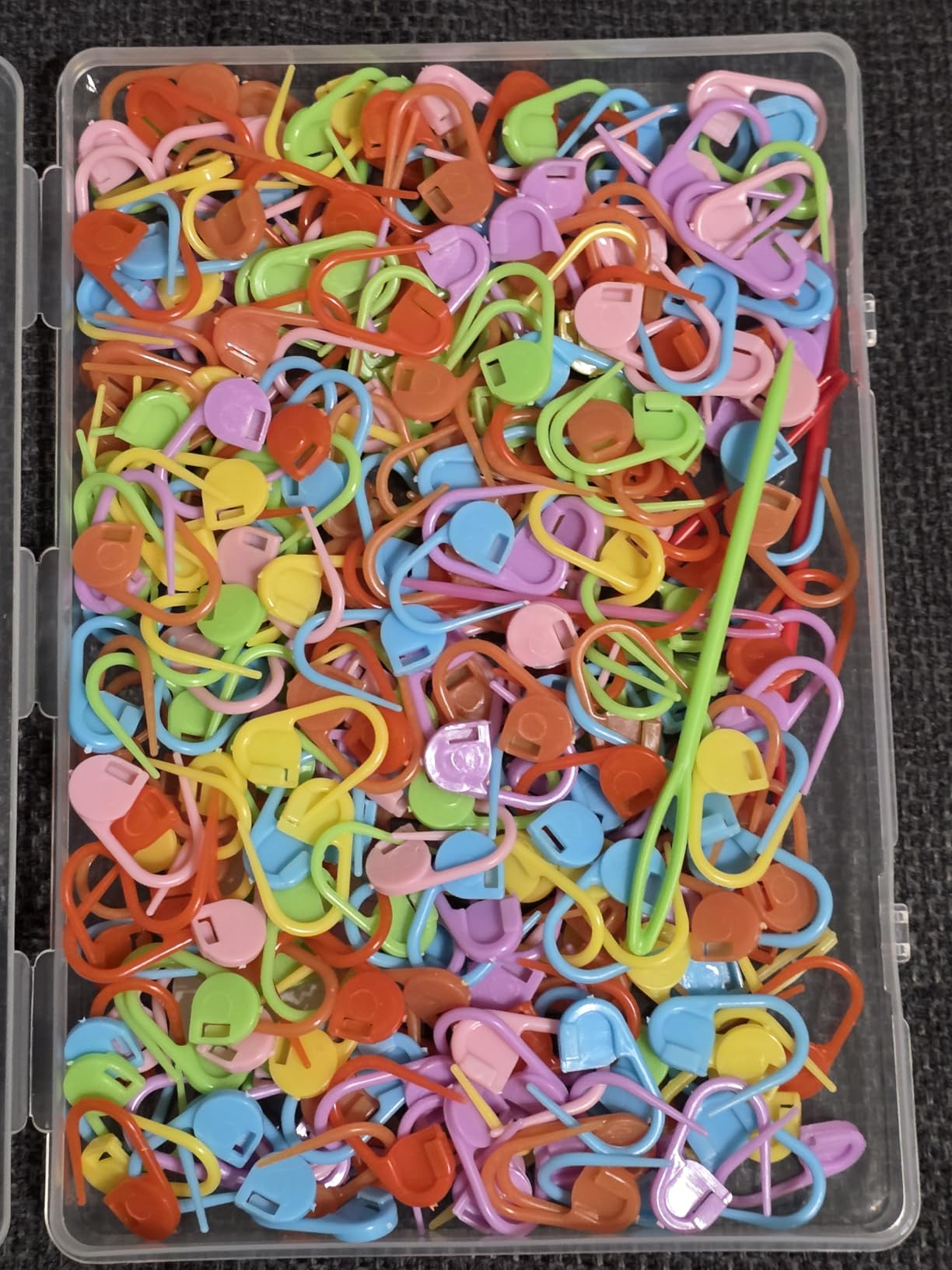 Suhfuib 250 PCS Stitch Markers for Crochet and Knitting, Locking Plastic Stitch Counter Clips, 7 Large-Eye Needles and Storage Case customer photo 2