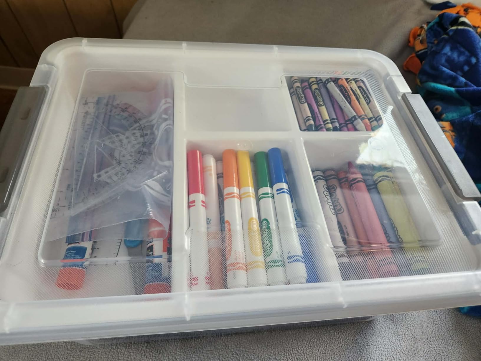17 QT Clear Stackable Craft Storage with 1 Removable Fixed-Compartment Tray, Craft Organizers and Storage for Painting, Coloring Book & Playdoh Supplies, 1 Pack customer photo 1