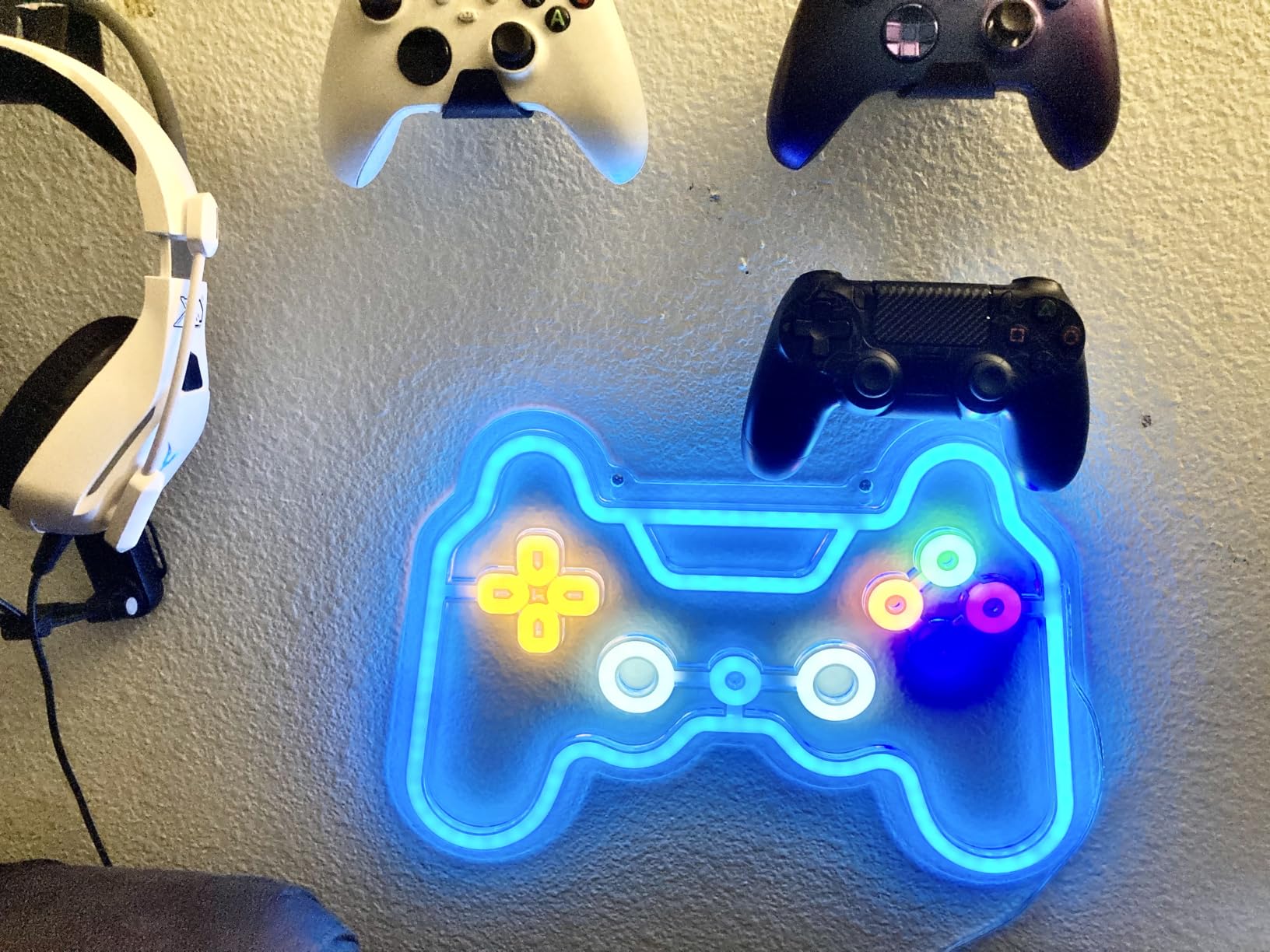 Welltodo Gaming Neon Sign, Motion Sensor Dimmable Gaming LED Lights for Wall Gamer Room Decor customer photo 1