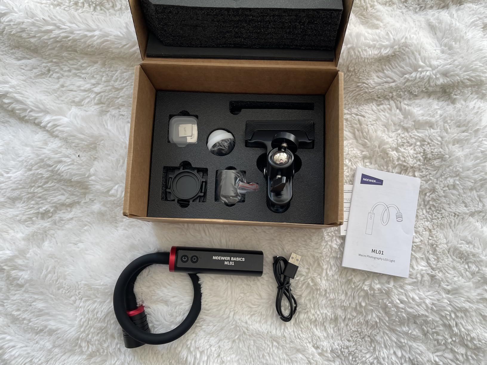 NEEWER Basics ML01 USB C LED Light for Macro Photography, 4W IP54 Bendable Adjustable Beam Angle 3100LUX CRI95 Spotlight with 5 RGB Colors, 2500mAh Battery, Camera Cold Shoe, Clamp, GOBO Accessories customer photo 1