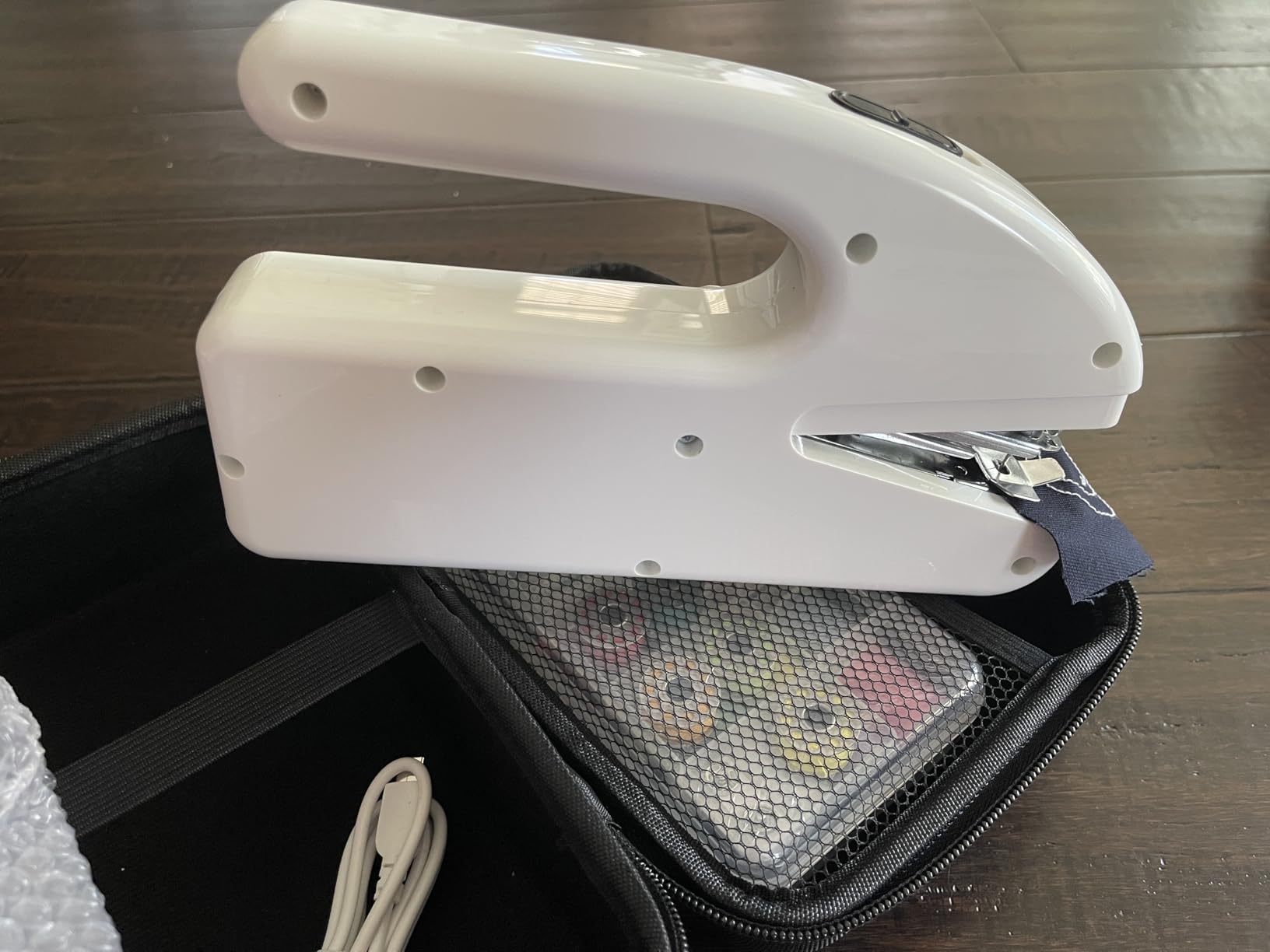 Unique sewing experience: Handheld sewing machine with storage box, portable package,mini sewing machine for travel, including various accessories and tools (white) customer photo 2