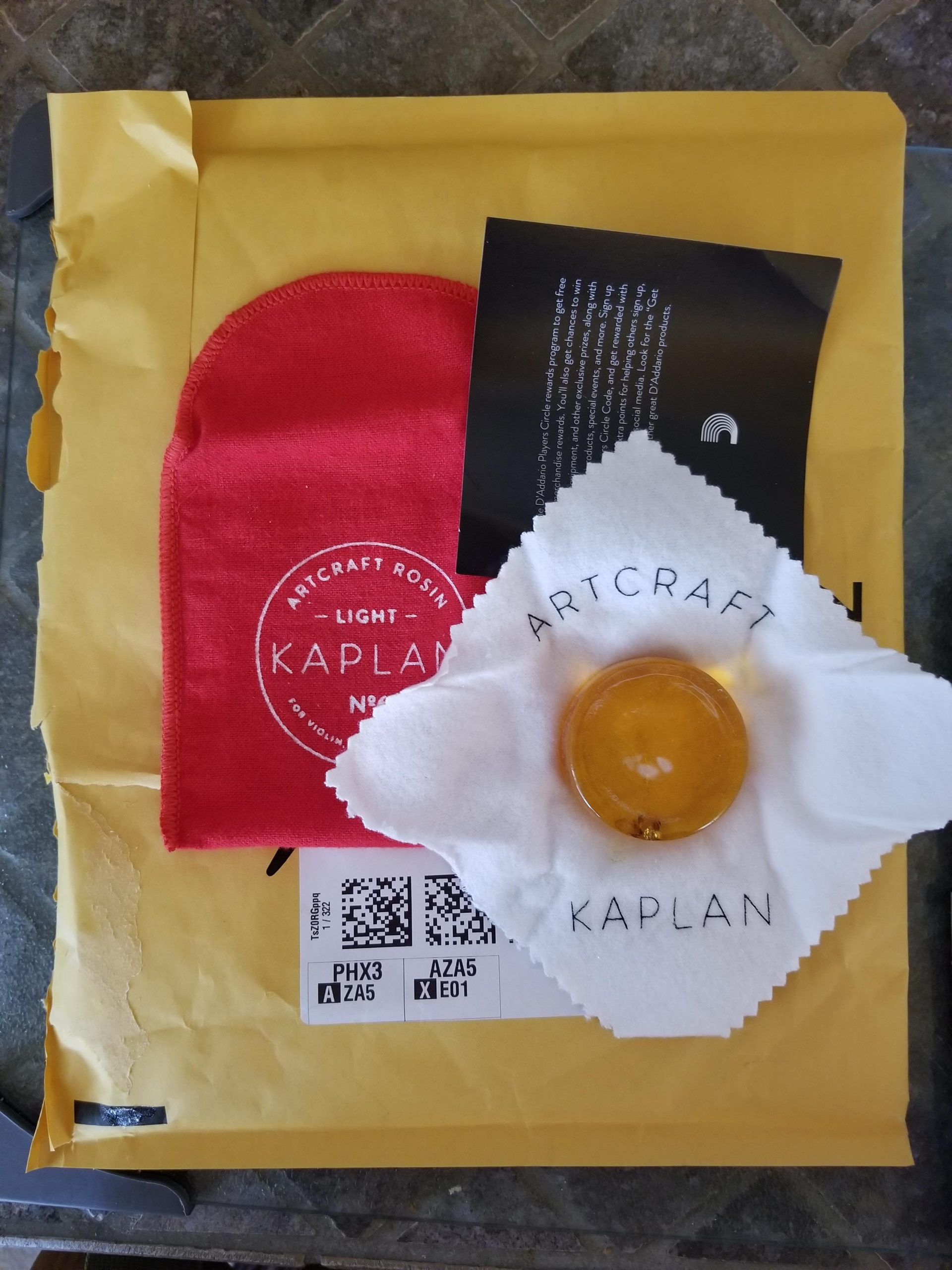 D'Addario Kaplan Artcraft Rosin Violin, Dark No. 7 customer photo 1