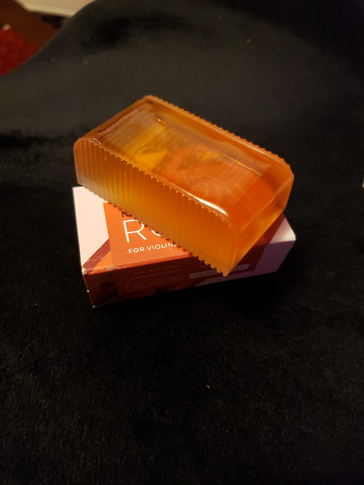 D'Addario Natural Violin & Cello Rosin, Light customer photo 2