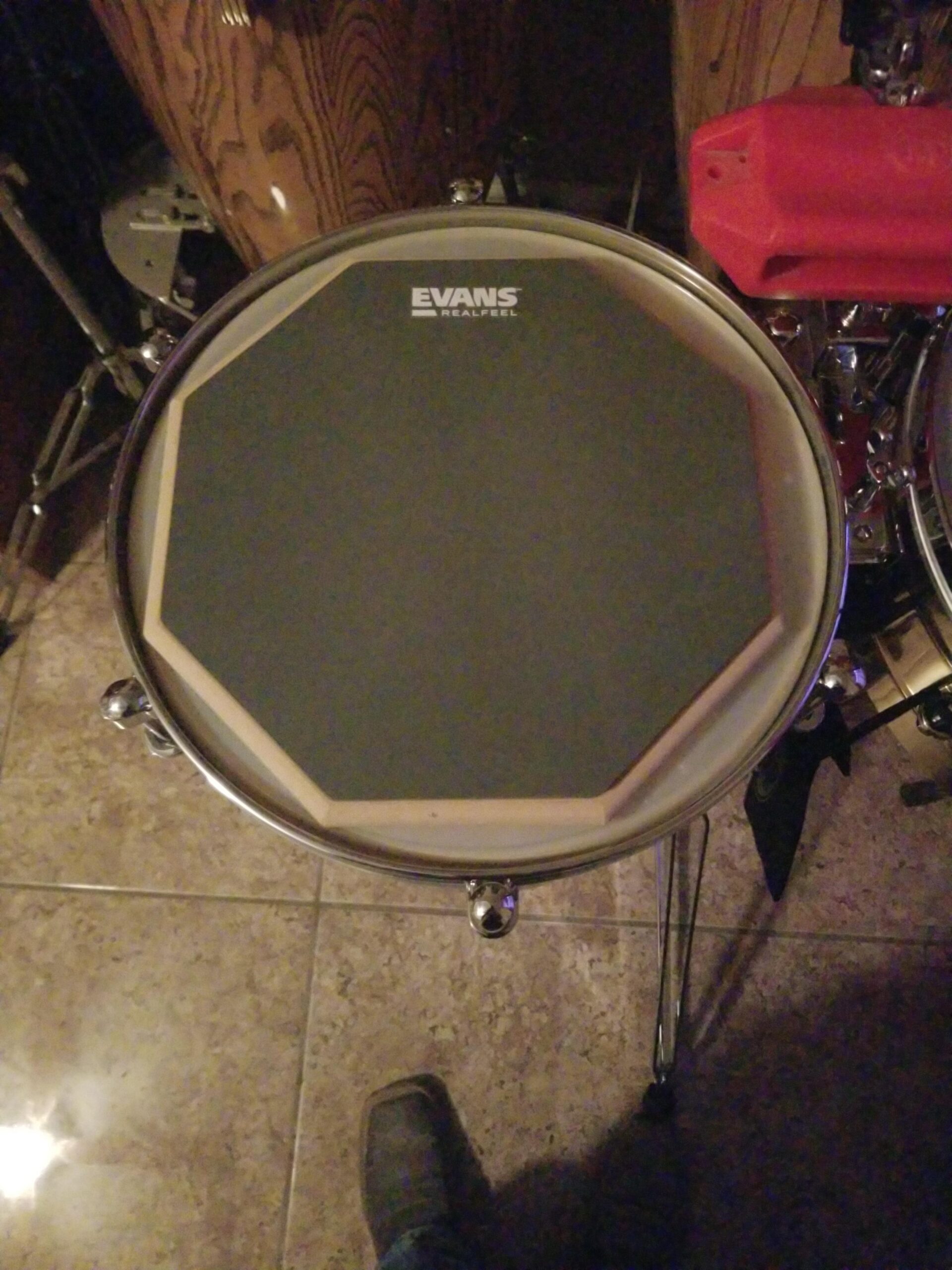 Evans RealFeel - Drum Practice Pad - Drum Pad - Drummer Practice Pad - Gum Rubber, Single Sided, 12 Inch customer photo 1