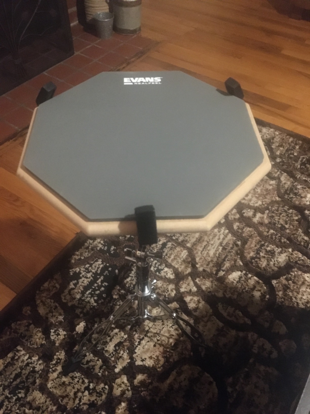 Evans RealFeel - Drum Practice Pad - Drum Pad - Drummer Practice Pad - Gum Rubber, Single Sided, 12 Inch customer photo 2