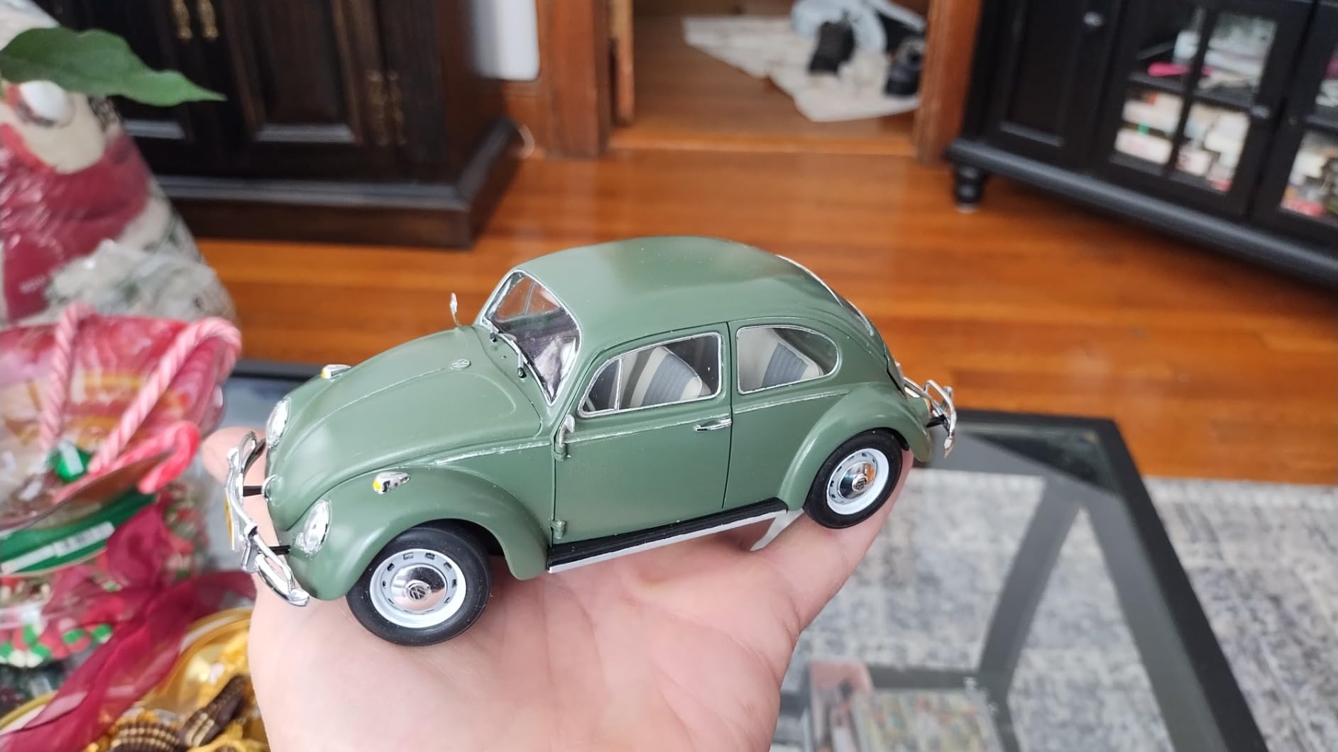 Tamiya 24136 1/24 Volkswagen 1300 Beetle 1966 Plastic Model Kit customer photo 1