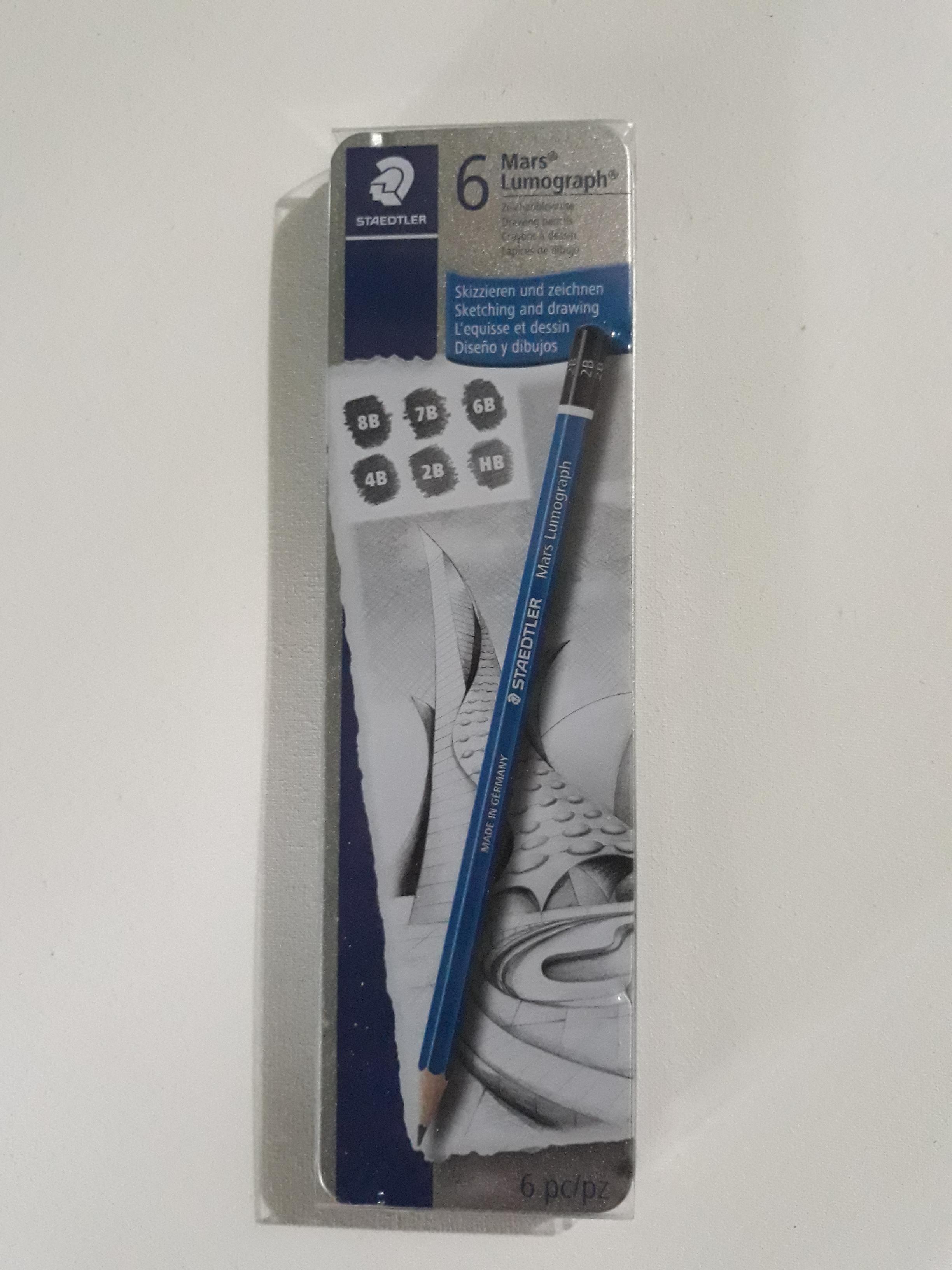 Staedtler Lumograph Graphite Drawing and Sketching Pencils 100G6, Set of 6 Degrees in an Attractive Storage Tin customer photo 2