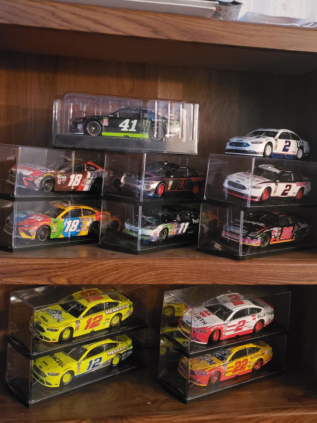 Ultra PRO Model Car Display, 1:24, Black customer photo 1