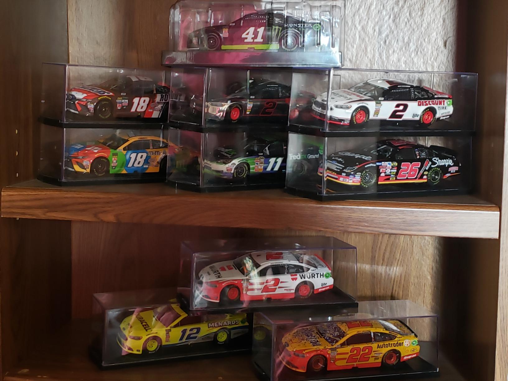 Ultra PRO Model Car Display, 1:24, Black customer photo 2