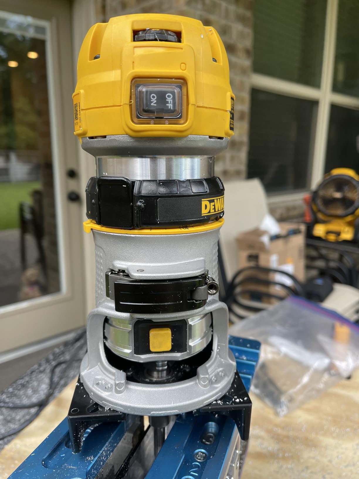 DEWALT Router, Fixed Base, 1-1/4 HP, 7.7-Amp, Variable Speed Trigger, Corded (DWP611) customer photo 1