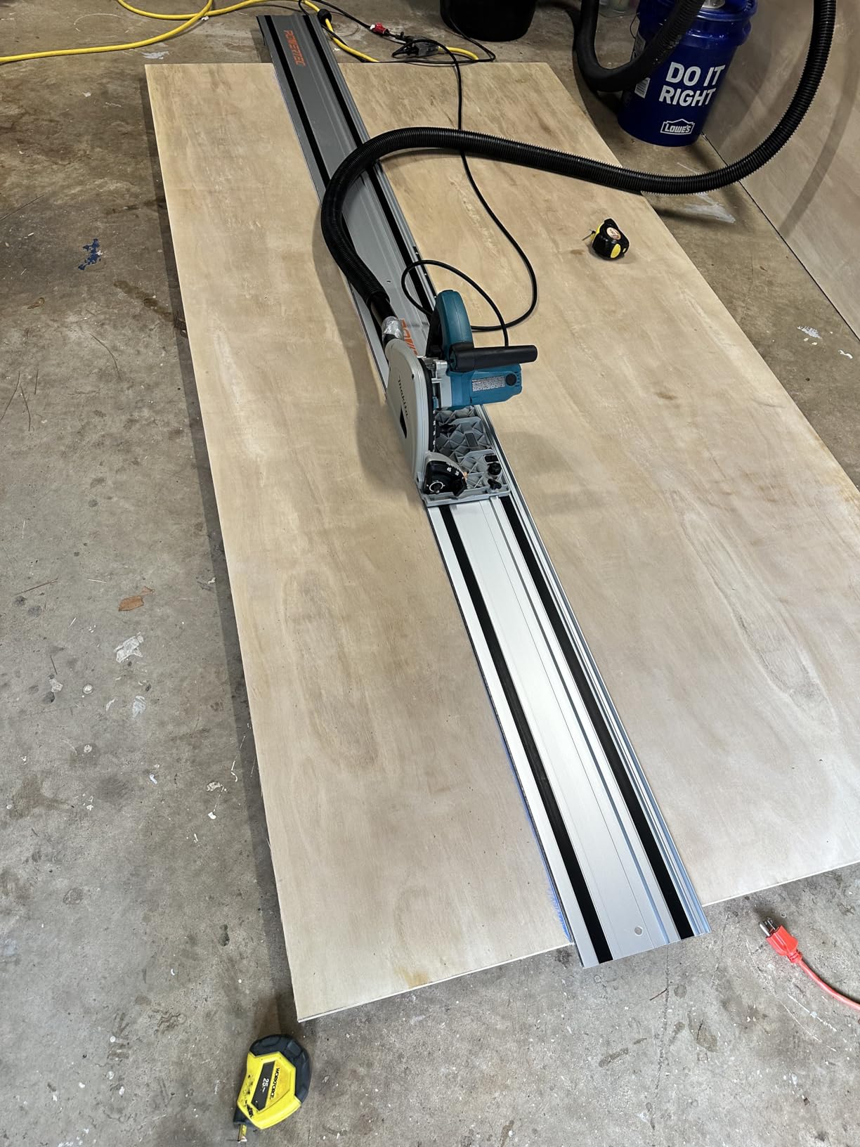 Makita SP6000J 6-1/2-Inch Plunge Circular Saw customer photo 1