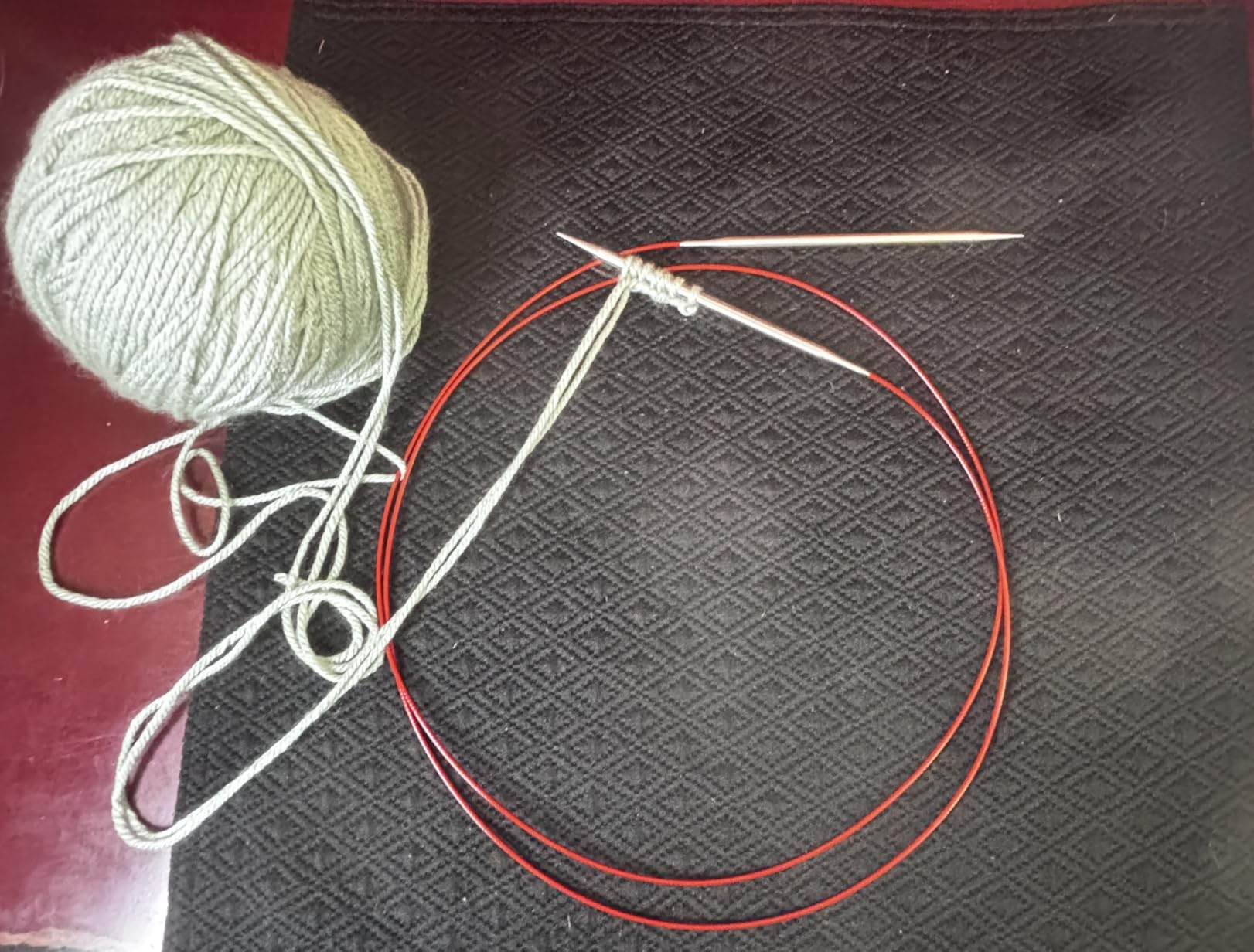 ChiaoGoo Red Lace Circular 60-inch (150cm) Stainless Steel Knitting Needle; Size US 8 (5mm) 7060-8 customer photo 2