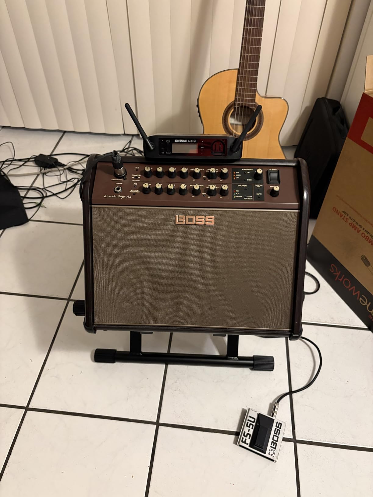 Gator Frameworks Adjustable Guitar Amp Stand, Fits Most Combo Amplifiers | Lift and angle your combo amp for better projection with adjustable height & support for loads up to 176 lb. (GFW-GTR-AMP) customer photo 2